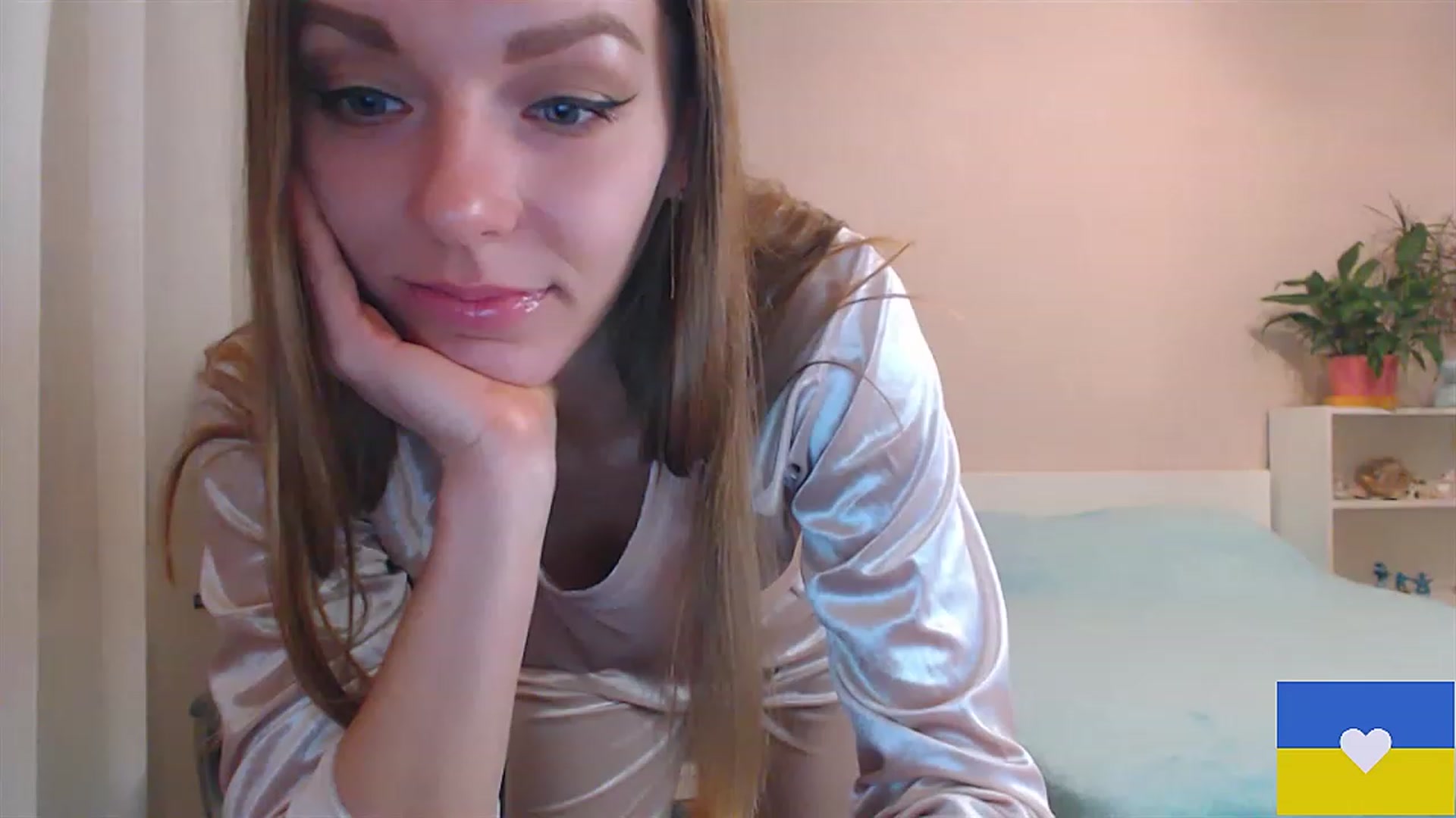 Gallery image thumbnail from Divine_Phenix's myfreecams stream on, 02/11/2023, 20:50 image 3 of 20