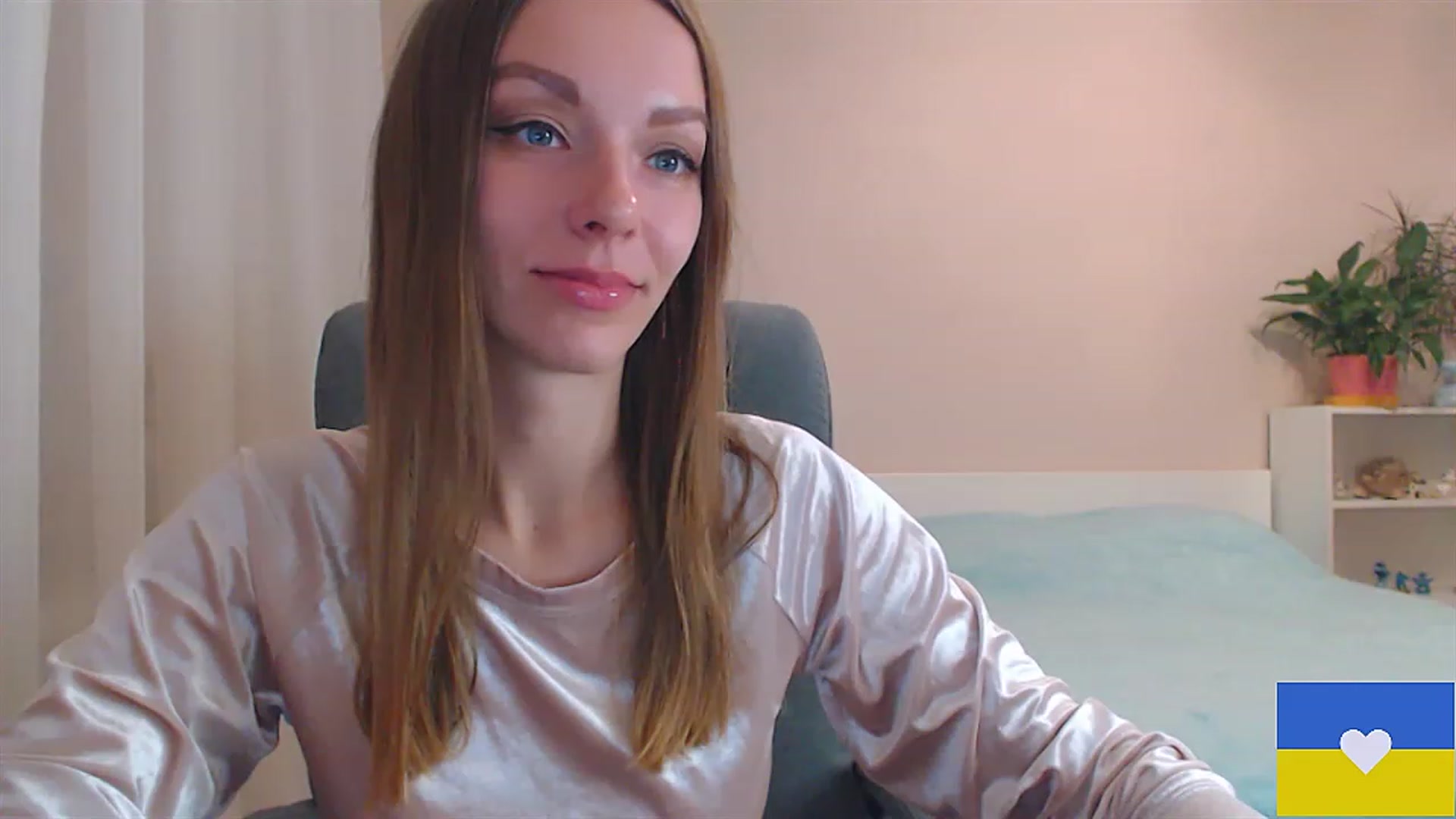 Gallery image thumbnail from Divine_Phenix's myfreecams stream on, 02/11/2023, 20:50 image 7 of 20