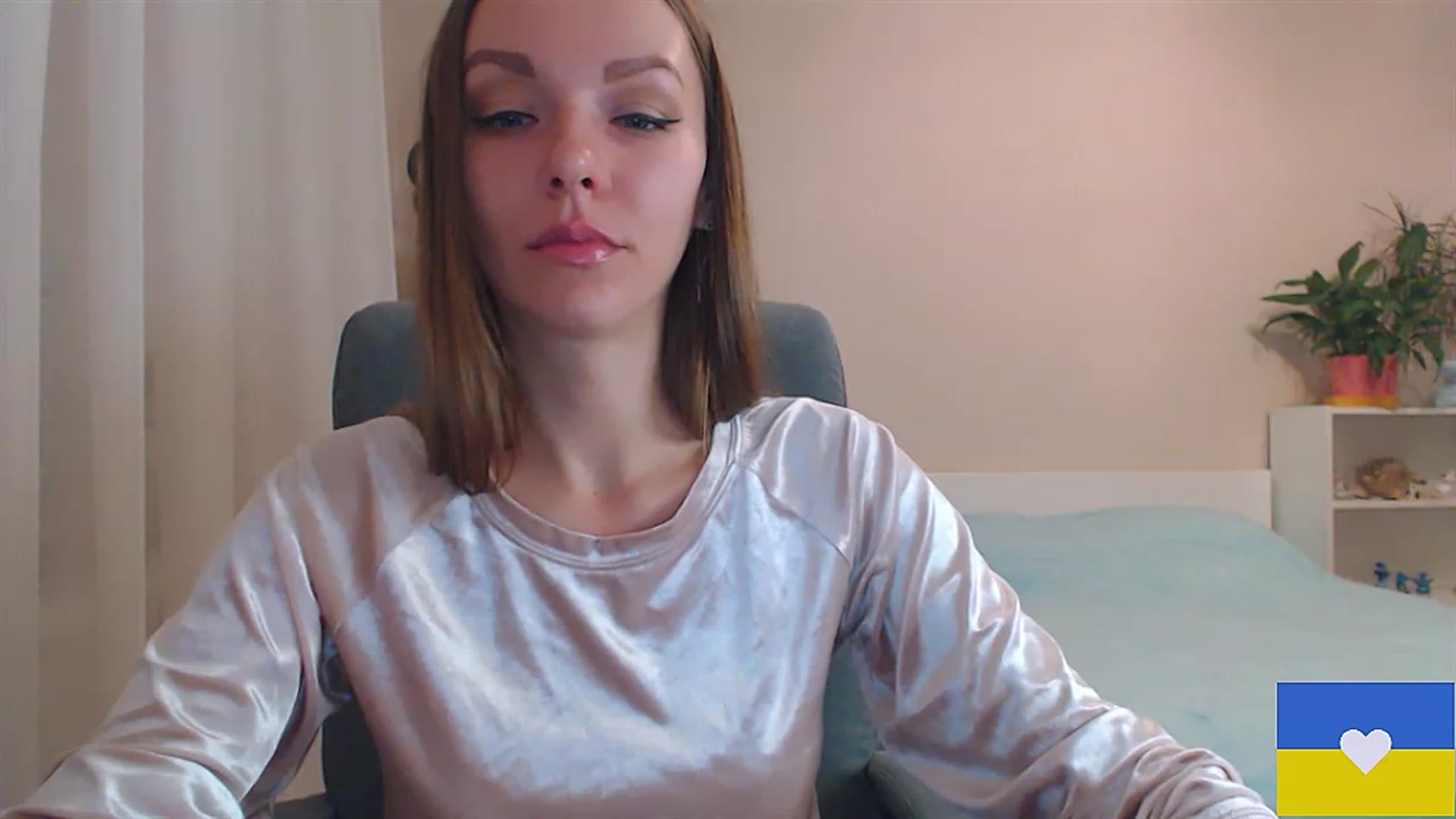 Gallery image thumbnail from Divine_Phenix's myfreecams stream on, 02/11/2023, 20:50 image 9 of 20
