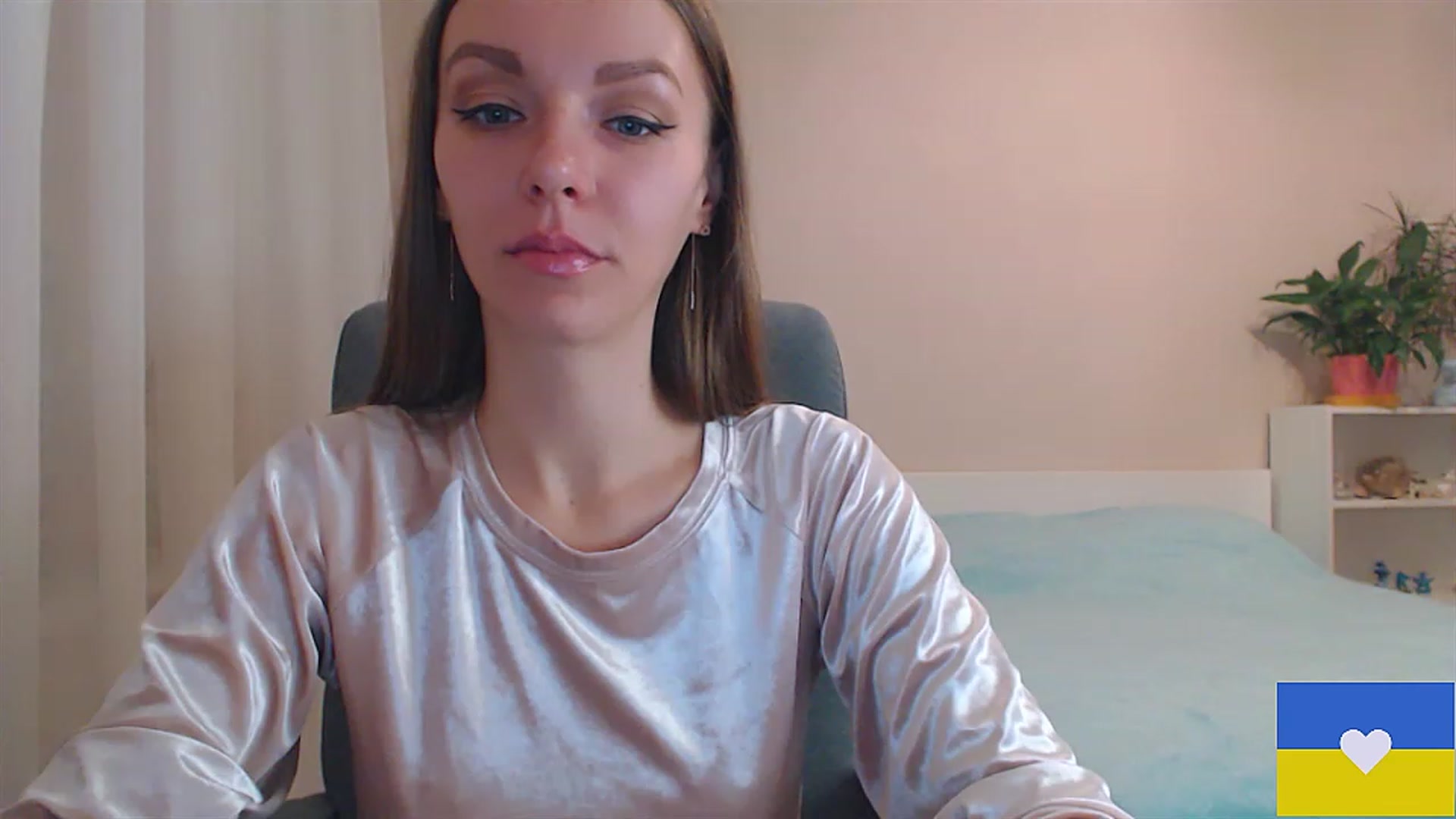 Gallery image thumbnail from Divine_Phenix's myfreecams stream on, 02/11/2023, 20:50 image 8 of 20