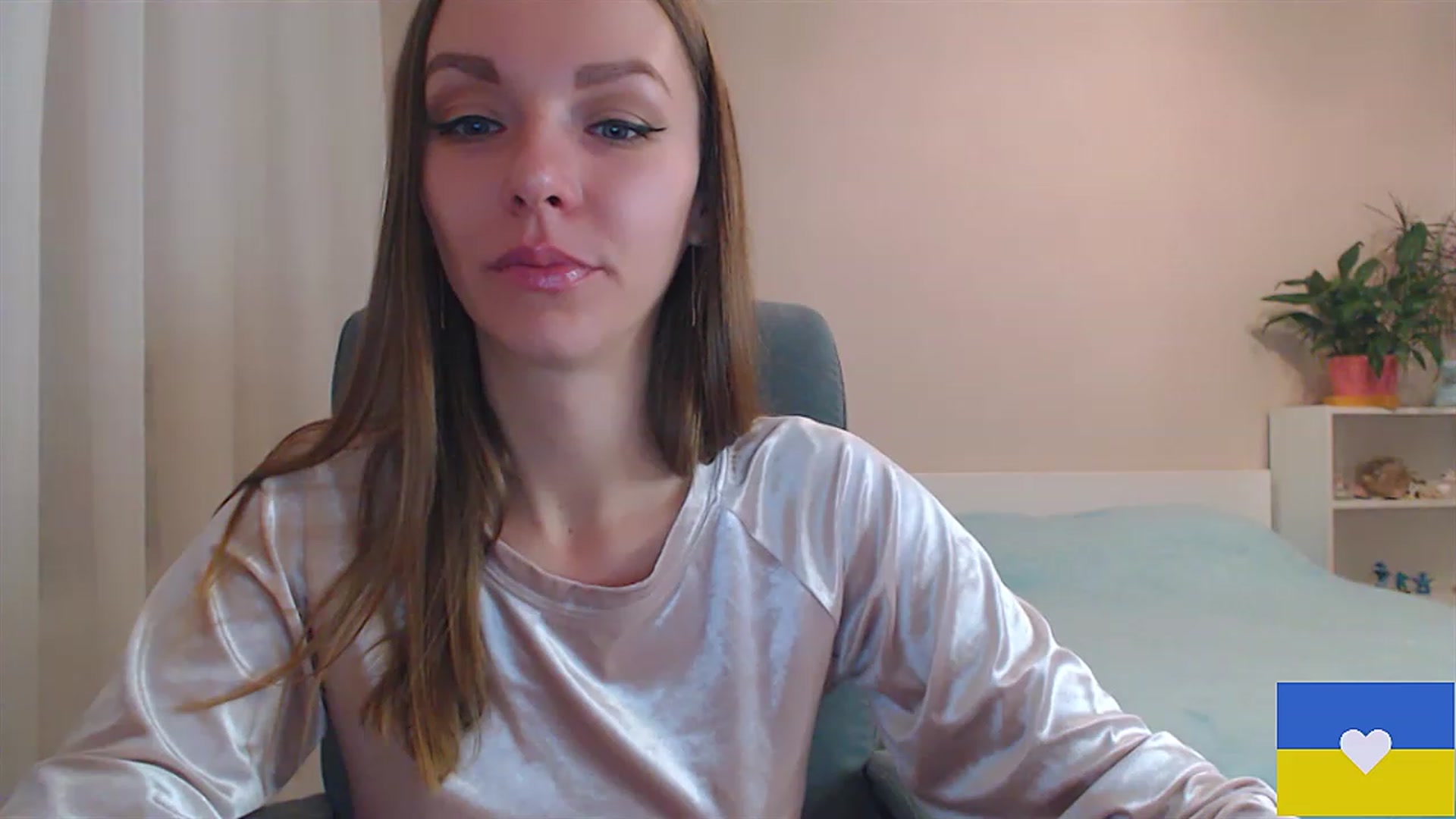 Gallery image thumbnail from Divine_Phenix's myfreecams stream on, 02/11/2023, 20:50 image 10 of 20