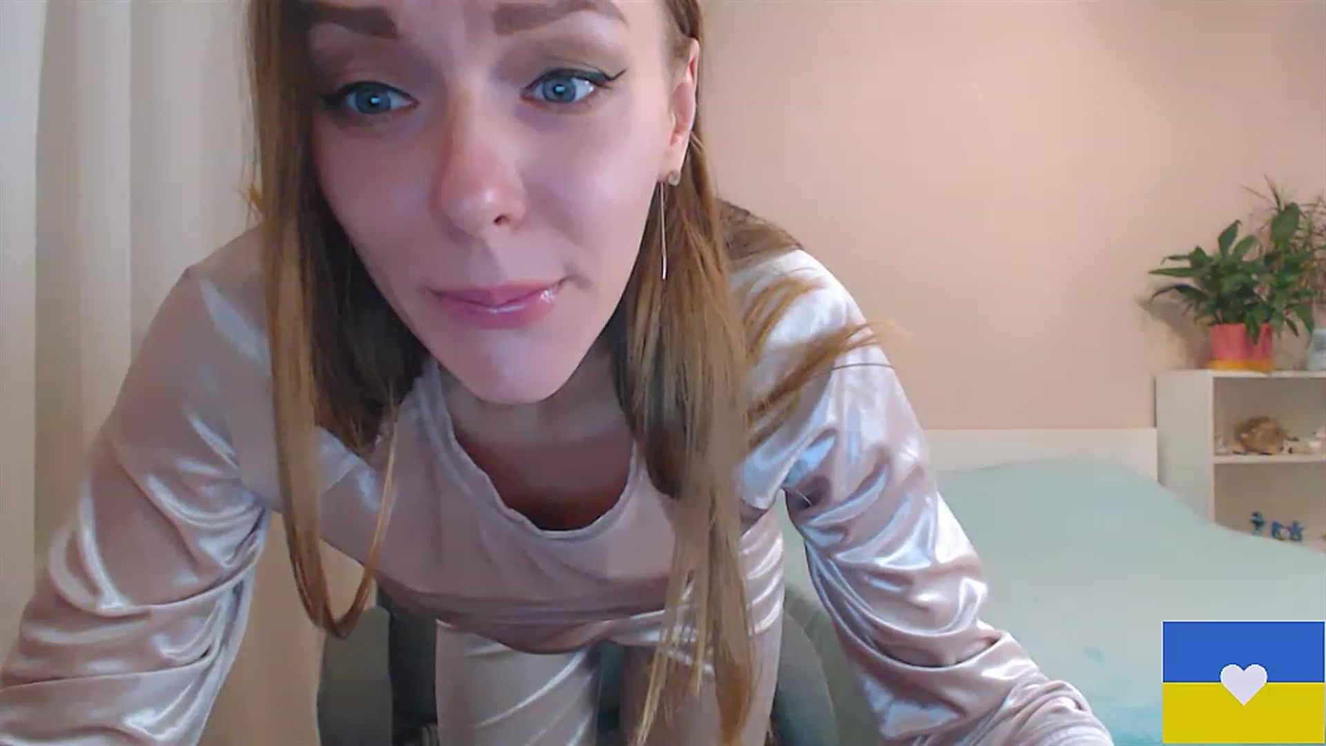 Gallery image thumbnail from Divine_Phenix's myfreecams stream on, 02/11/2023, 20:50 image 12 of 20