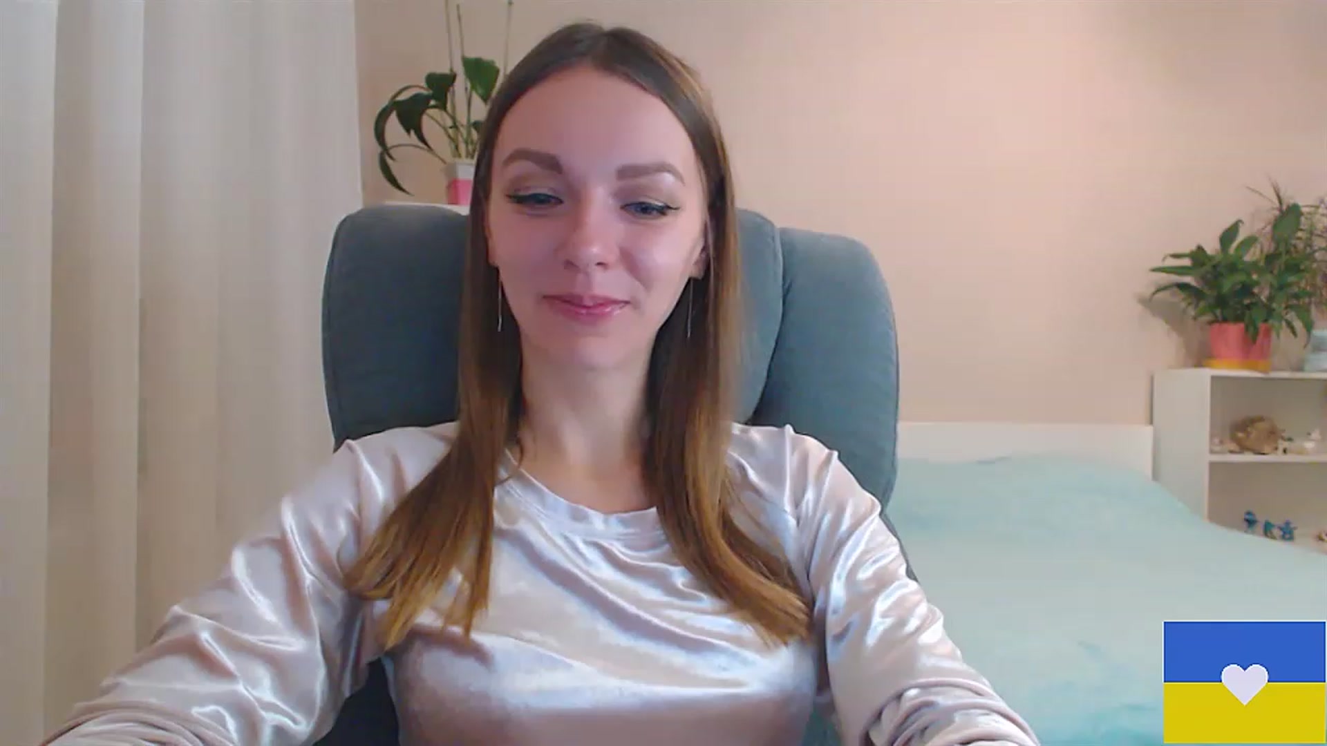 Gallery image thumbnail from Divine_Phenix's myfreecams stream on, 02/11/2023, 21:45 image 11 of 20