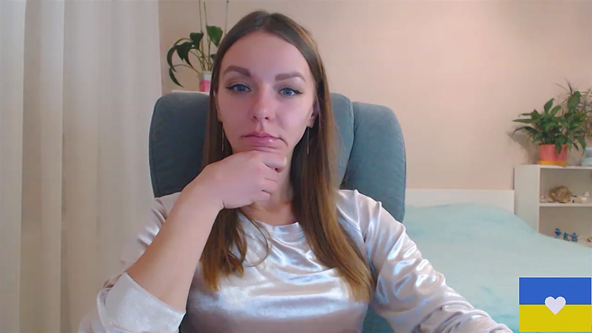 Gallery image thumbnail from Divine_Phenix's myfreecams stream on, 02/11/2023, 21:45 image 10 of 20