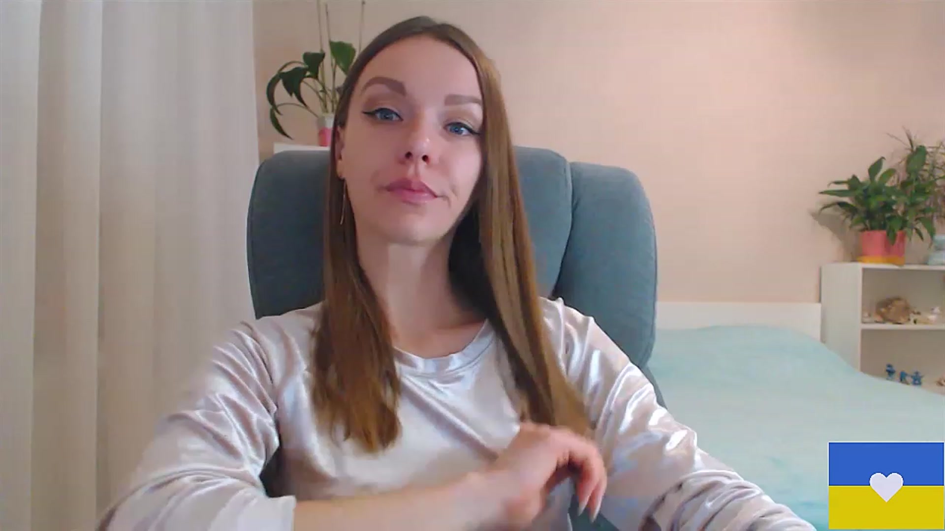 Gallery image thumbnail from Divine_Phenix's myfreecams stream on, 02/11/2023, 21:45 image 5 of 20