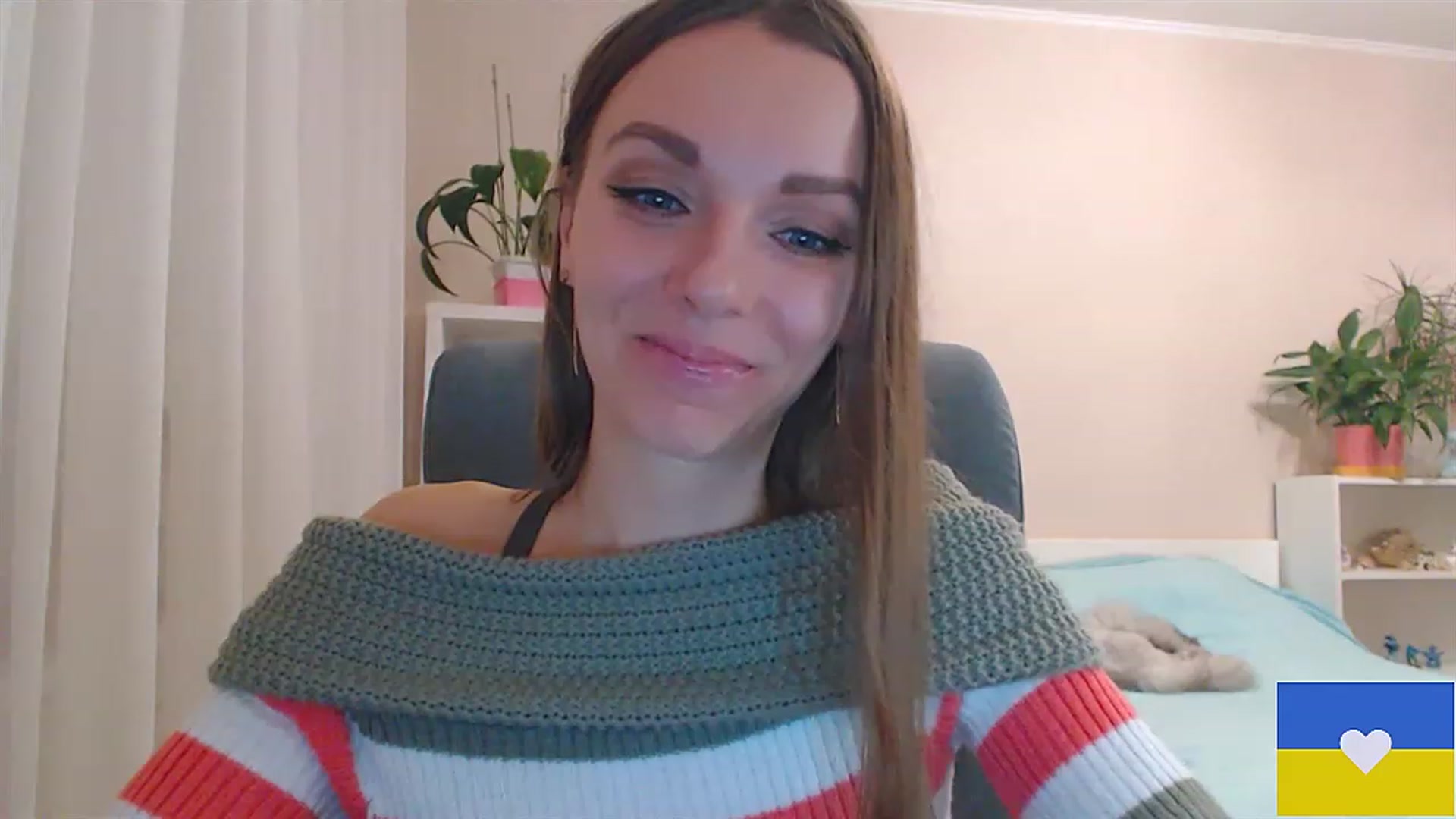 Gallery image thumbnail from Divine_Phenix's myfreecams stream on, 02/13/2023, 17:12 image 7 of 20