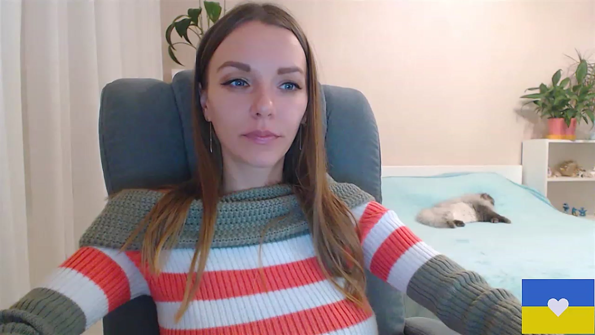 Gallery image thumbnail from Divine_Phenix's myfreecams stream on, 02/13/2023, 18:42 image 5 of 20