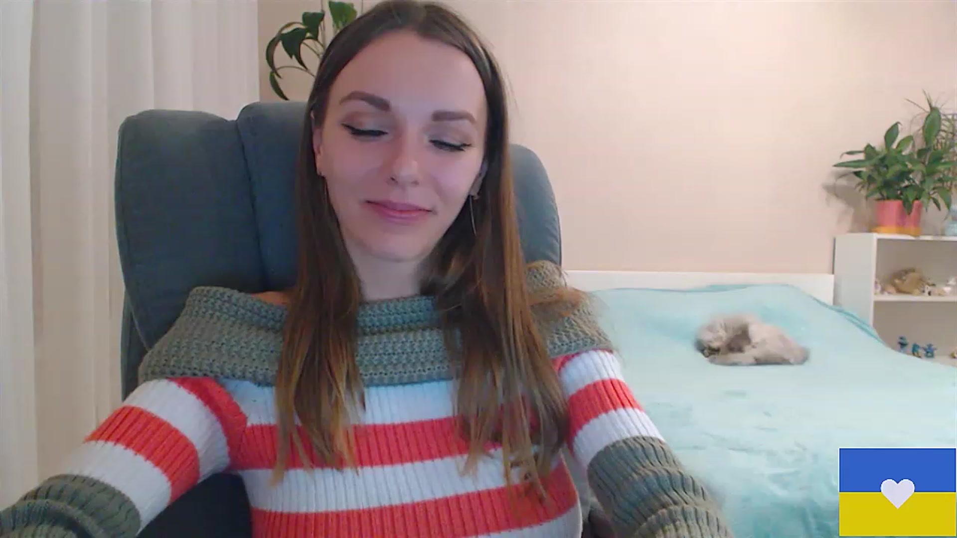 Gallery image thumbnail from Divine_Phenix's myfreecams stream on, 02/13/2023, 18:42 image 14 of 20