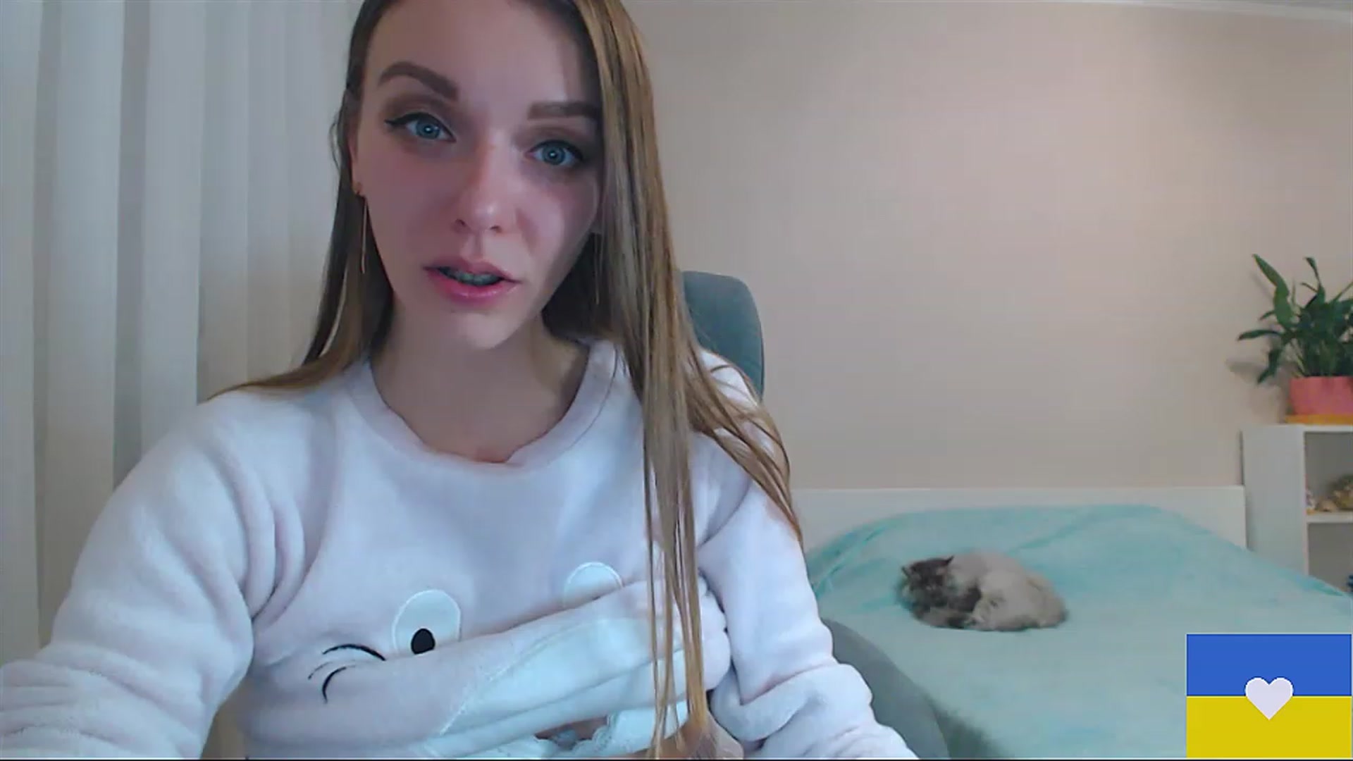 Gallery image thumbnail from Divine_Phenix's myfreecams stream on, 02/18/2023, 19:50 image 17 of 20