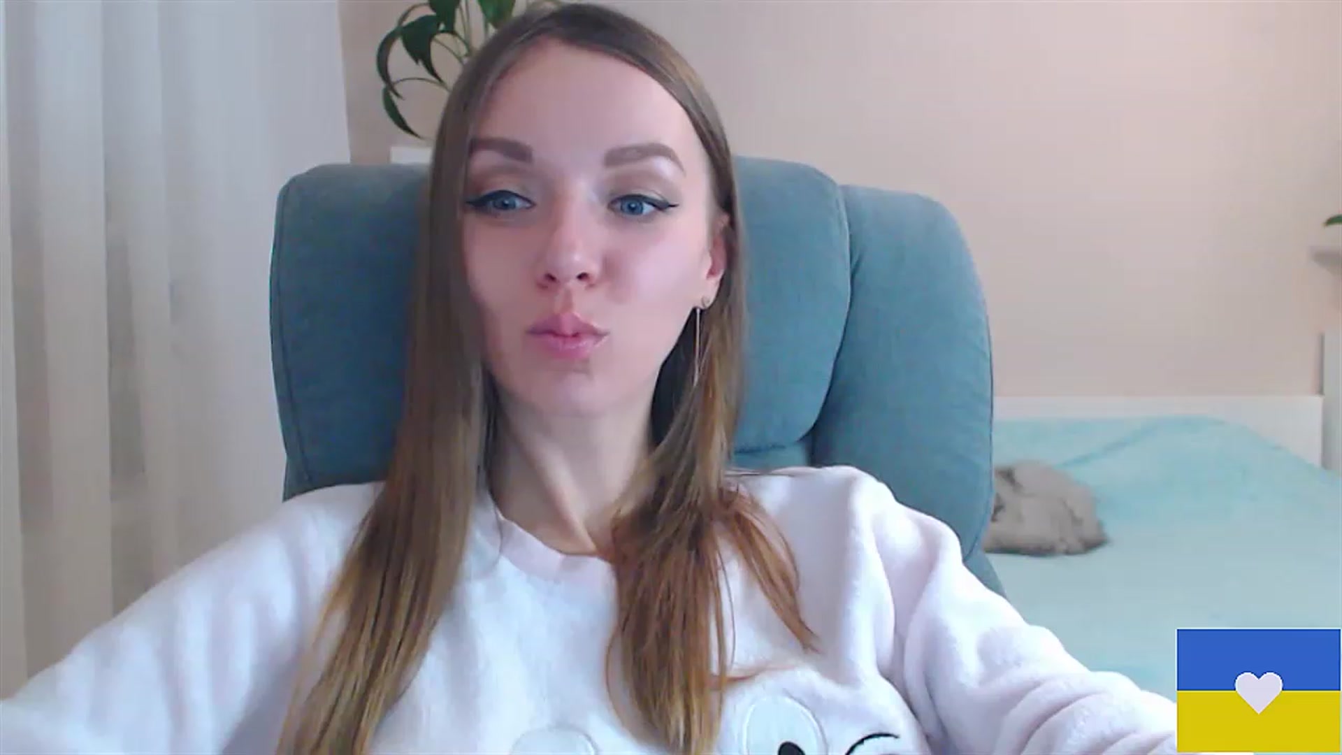 Gallery image thumbnail from Divine_Phenix's myfreecams stream on, 02/18/2023, 19:50 image 5 of 20