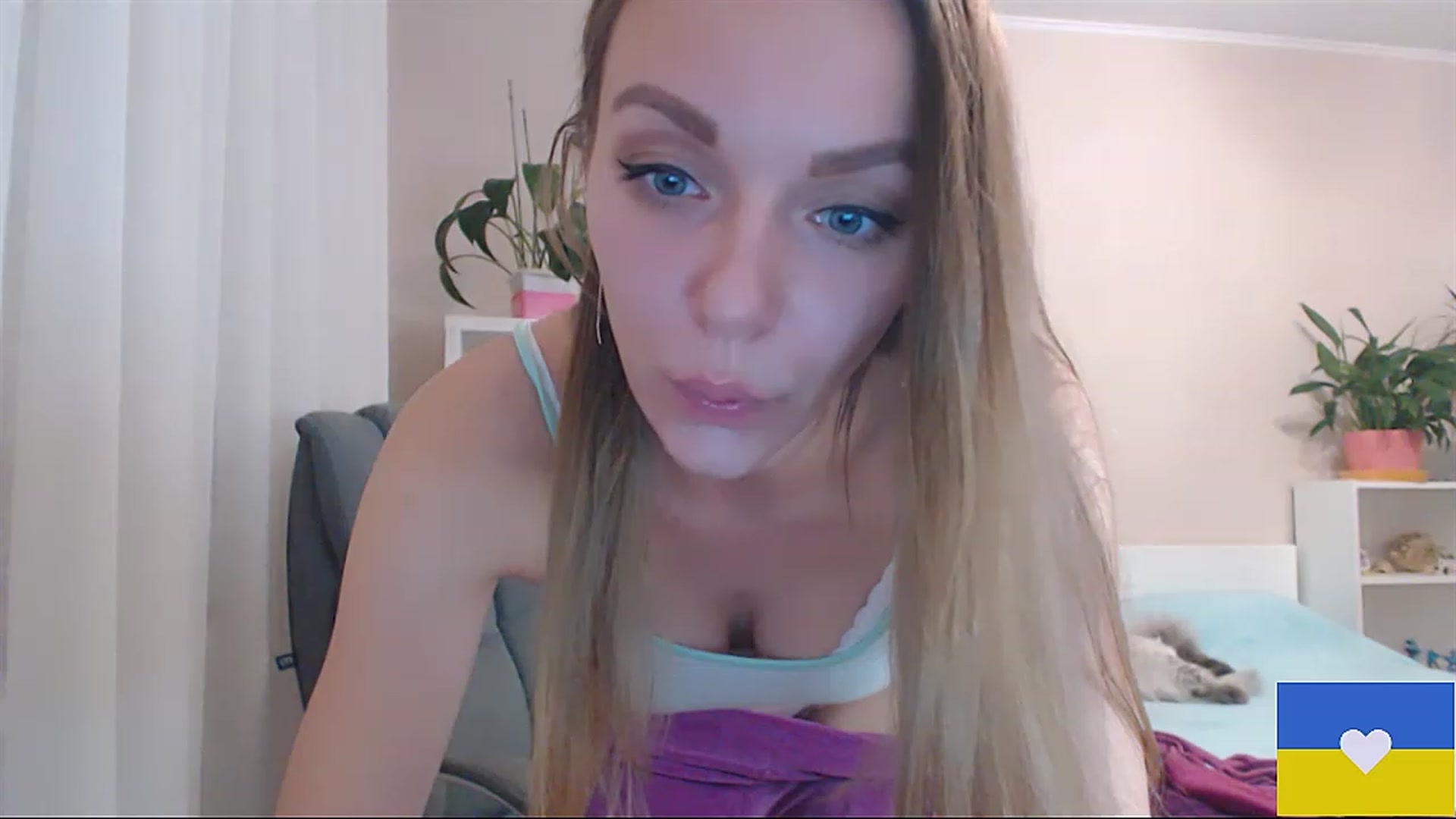 Gallery image thumbnail from Divine_Phenix's myfreecams stream on, 02/19/2023, 20:45 image 4 of 20