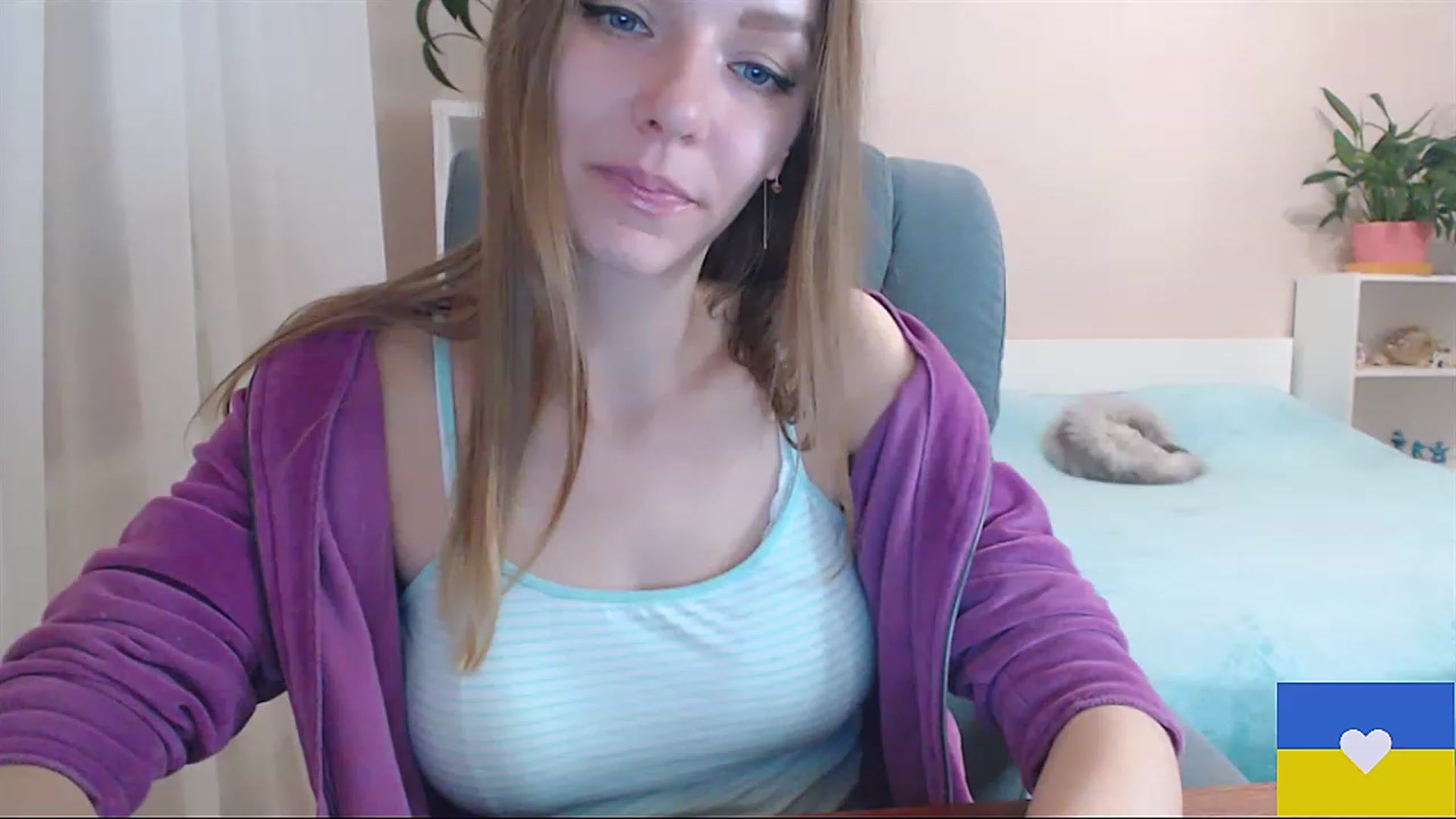 Gallery image thumbnail from Divine_Phenix's myfreecams stream on, 02/19/2023, 21:32 image 16 of 20