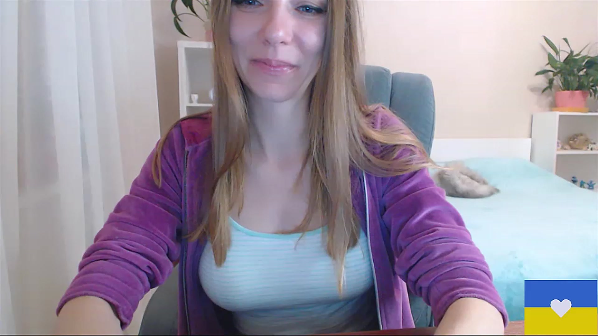 Gallery image thumbnail from Divine_Phenix's myfreecams stream on, 02/19/2023, 21:32 image 13 of 20