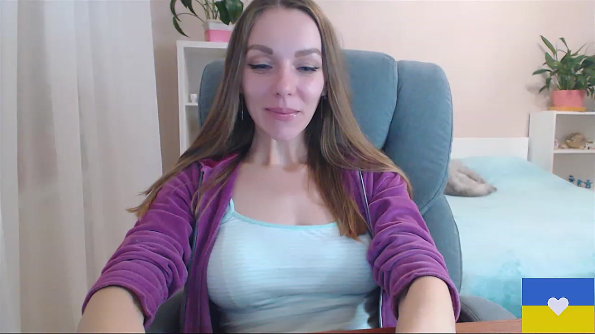 Gallery image thumbnail from Divine_Phenix's myfreecams stream on, 02/19/2023, 21:32 image 12 of 20