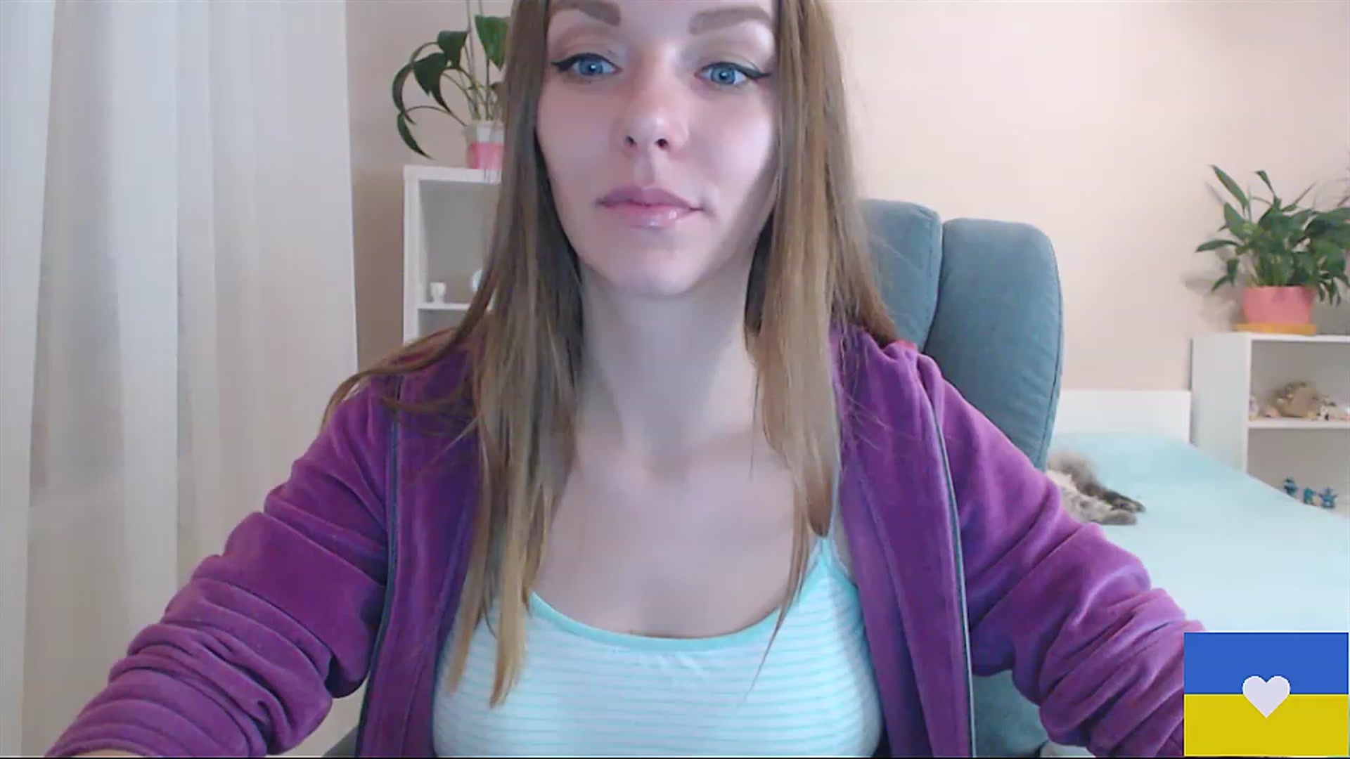 Gallery image thumbnail from Divine_Phenix's myfreecams stream on, 02/19/2023, 21:32 image 17 of 20