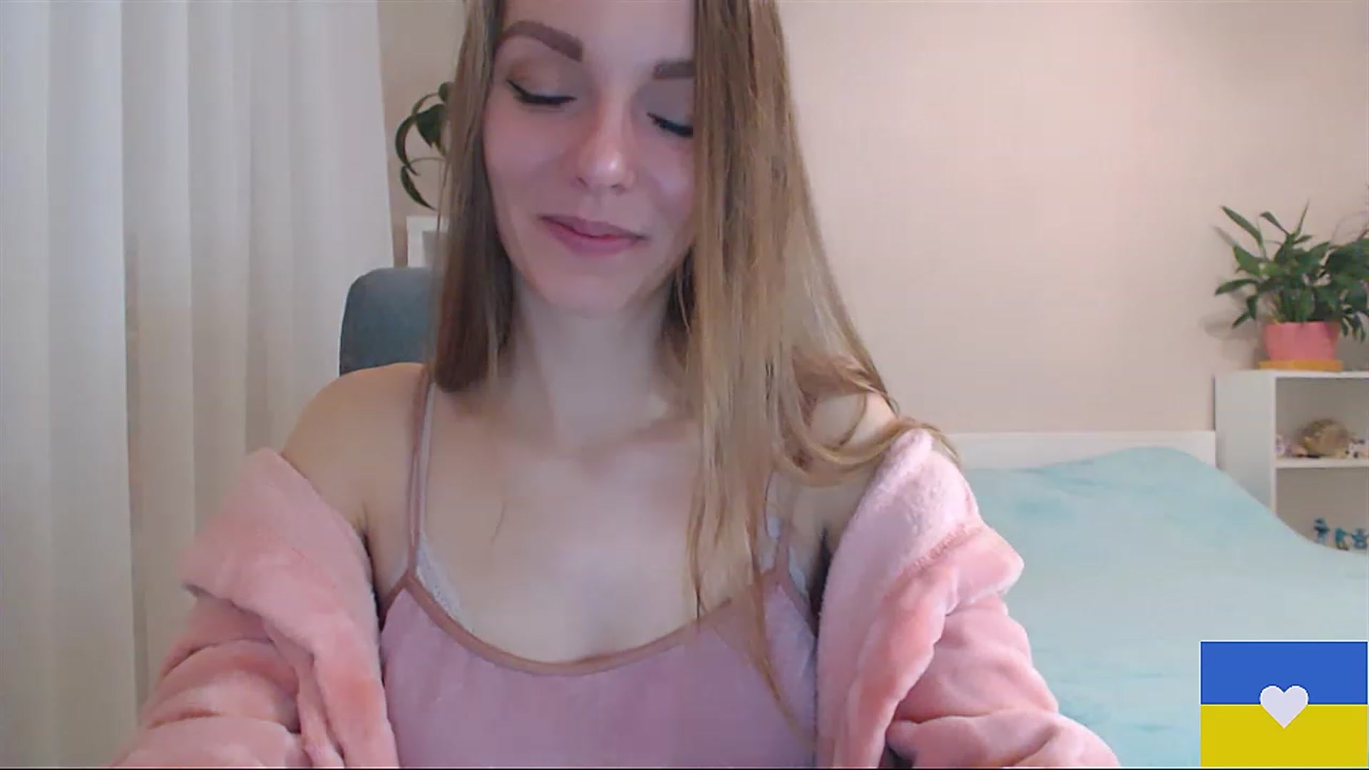Gallery image thumbnail from Divine_Phenix's myfreecams stream on, 02/20/2023, 21:55 image 5 of 20
