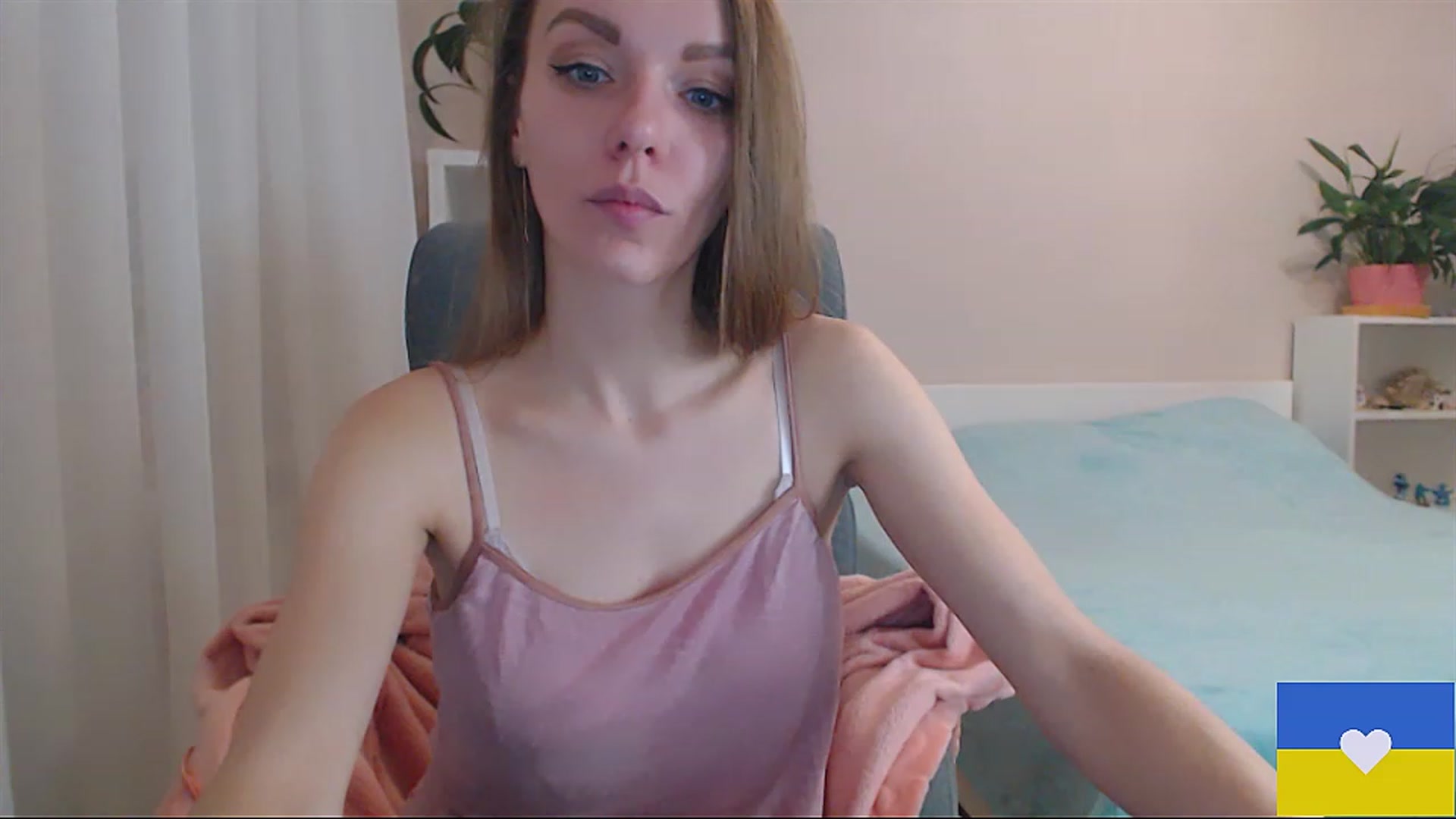 Gallery image thumbnail from Divine_Phenix's myfreecams stream on, 02/20/2023, 22:17 image 14 of 20