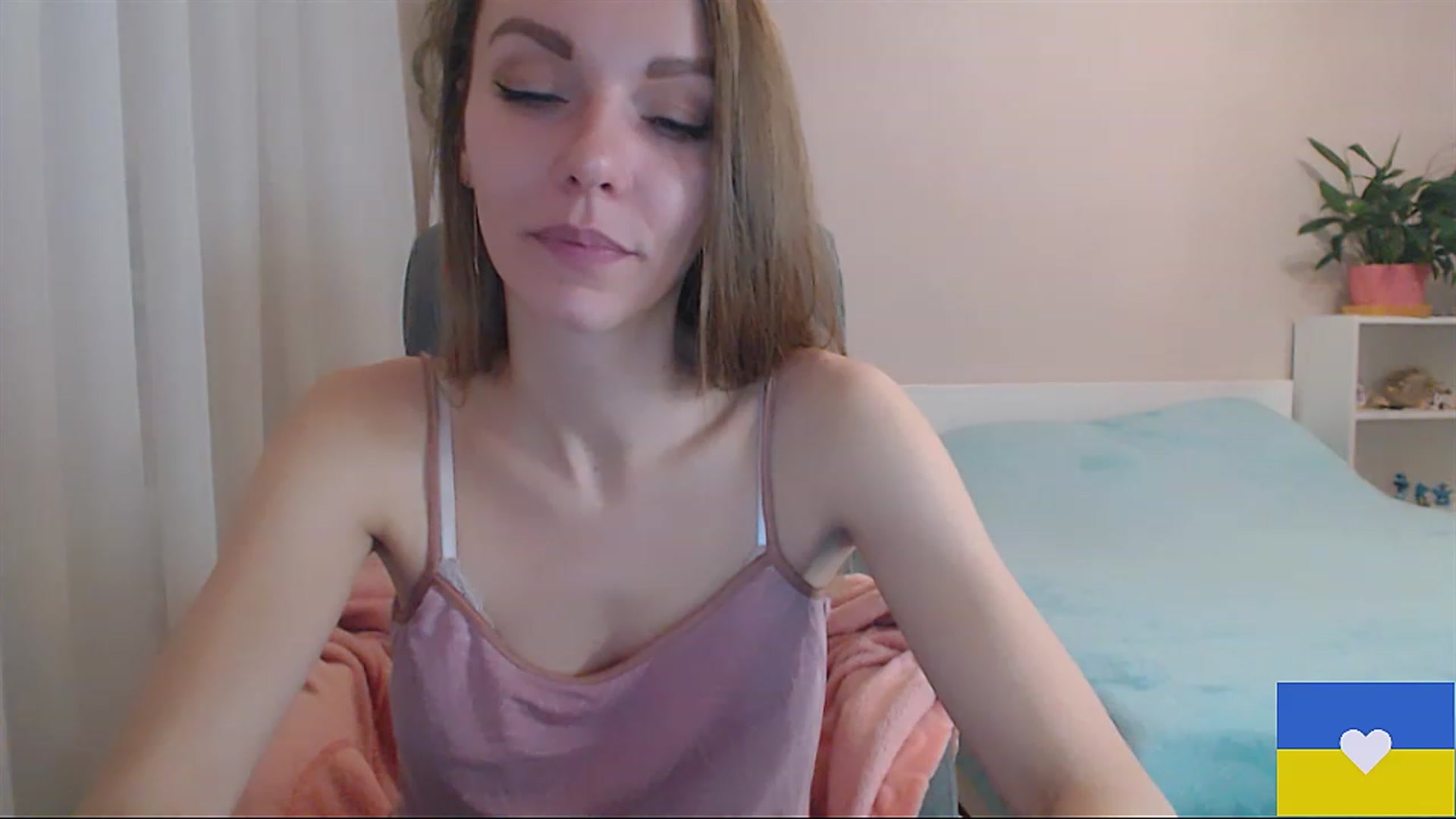 Gallery image thumbnail from Divine_Phenix's myfreecams stream on, 02/20/2023, 22:17 image 13 of 20