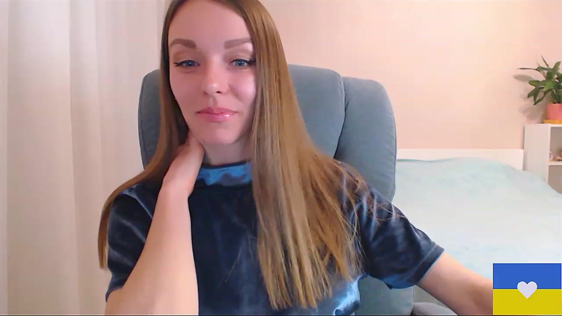 Gallery image thumbnail from Divine_Phenix's myfreecams stream on, 02/23/2023, 20:10 image 8 of 20