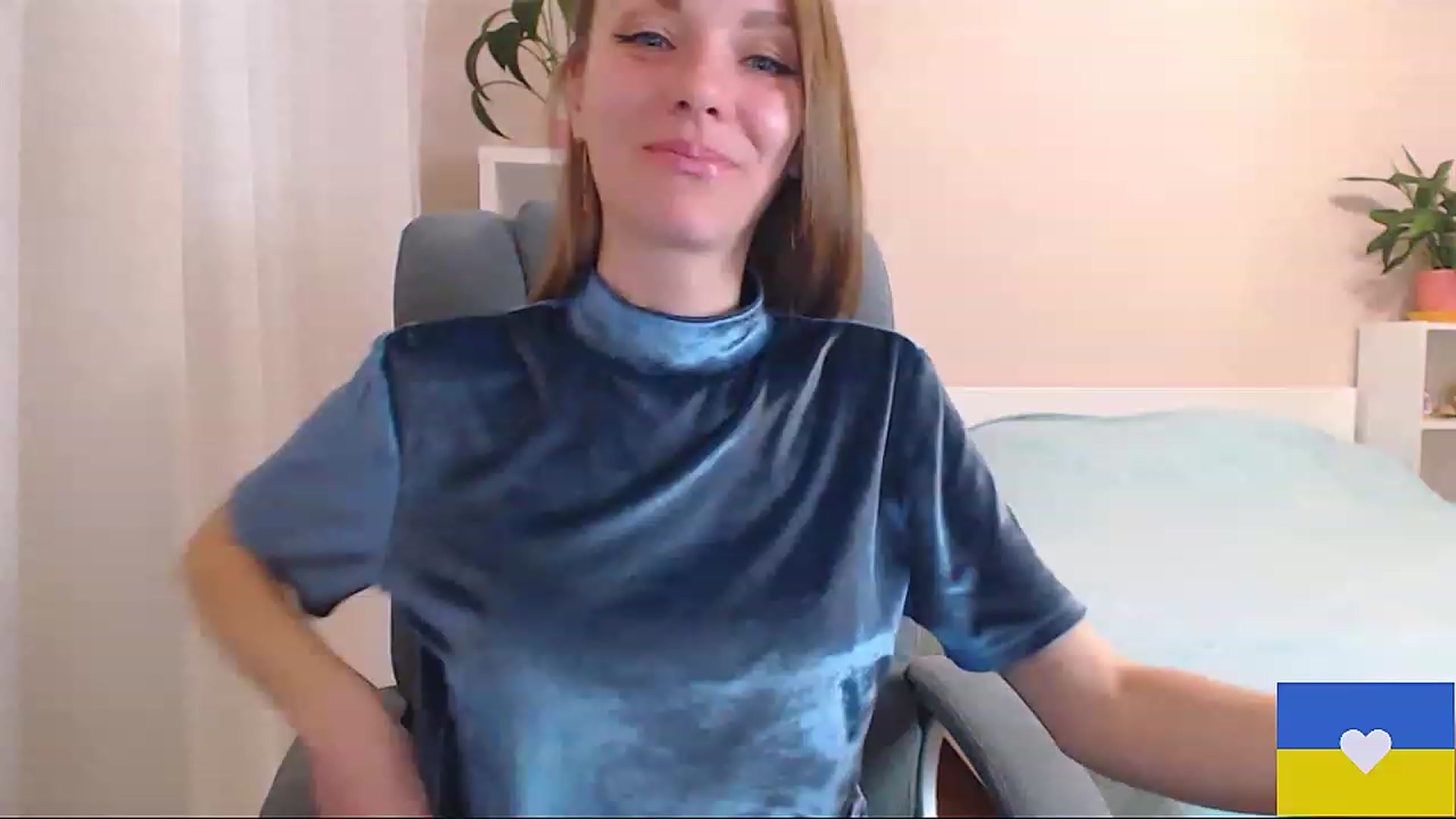 Gallery image thumbnail from Divine_Phenix's myfreecams stream on, 02/23/2023, 20:10 image 19 of 20