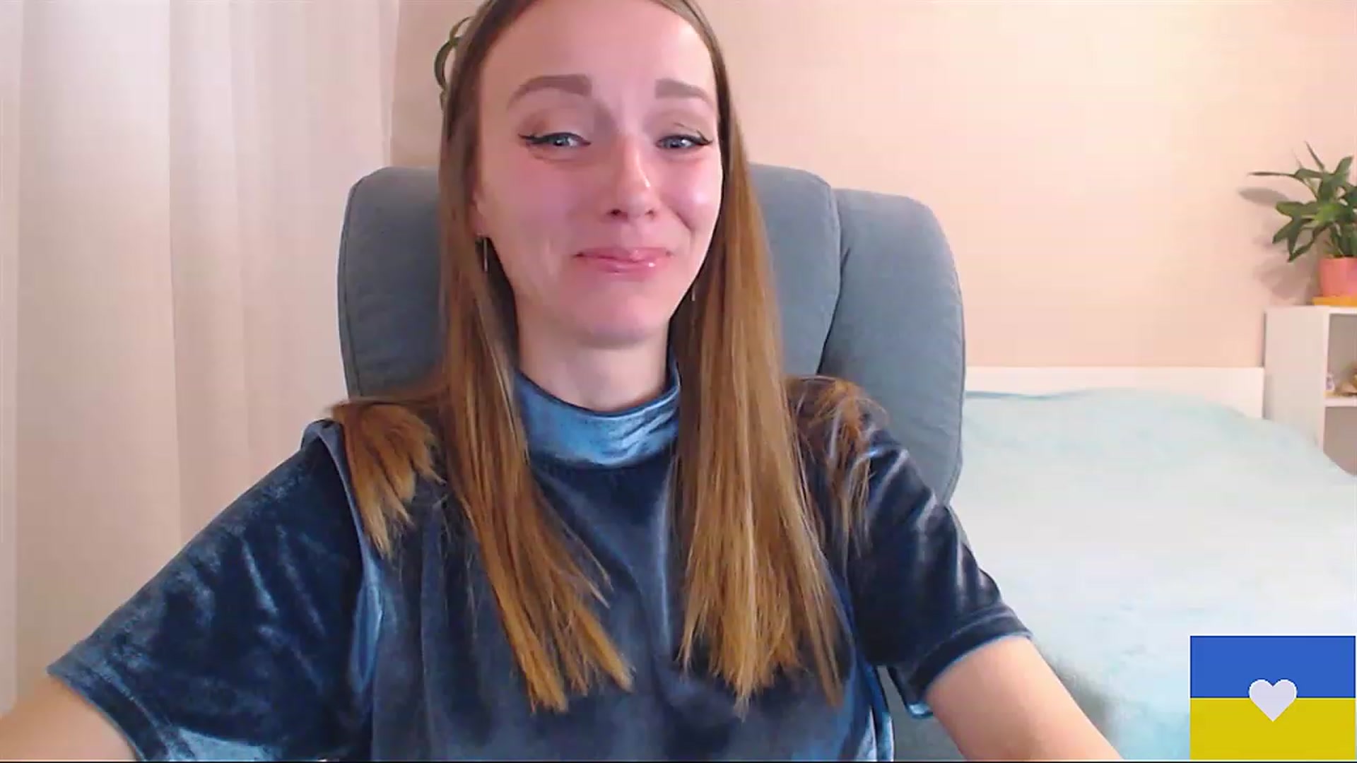 Gallery image thumbnail from Divine_Phenix's myfreecams stream on, 02/23/2023, 20:10 image 6 of 20
