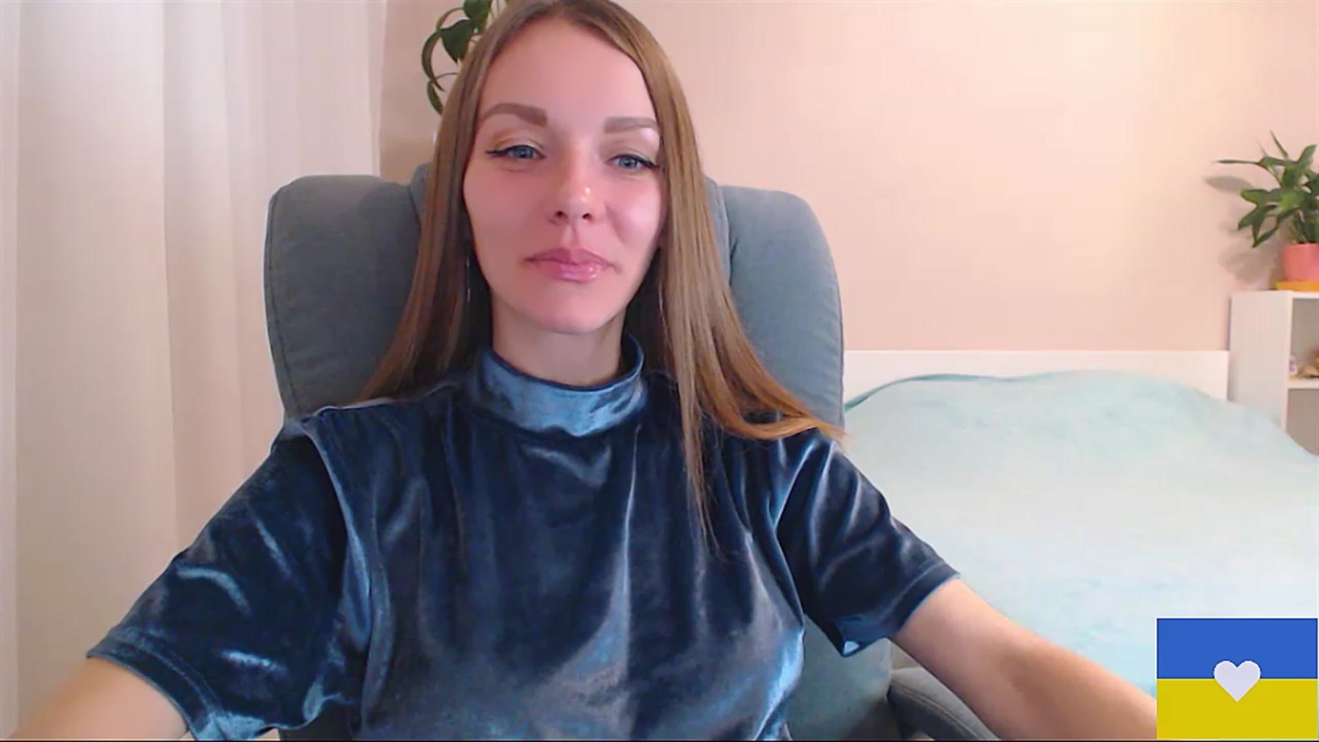 Gallery image thumbnail from Divine_Phenix's myfreecams stream on, 02/23/2023, 20:10 image 15 of 20
