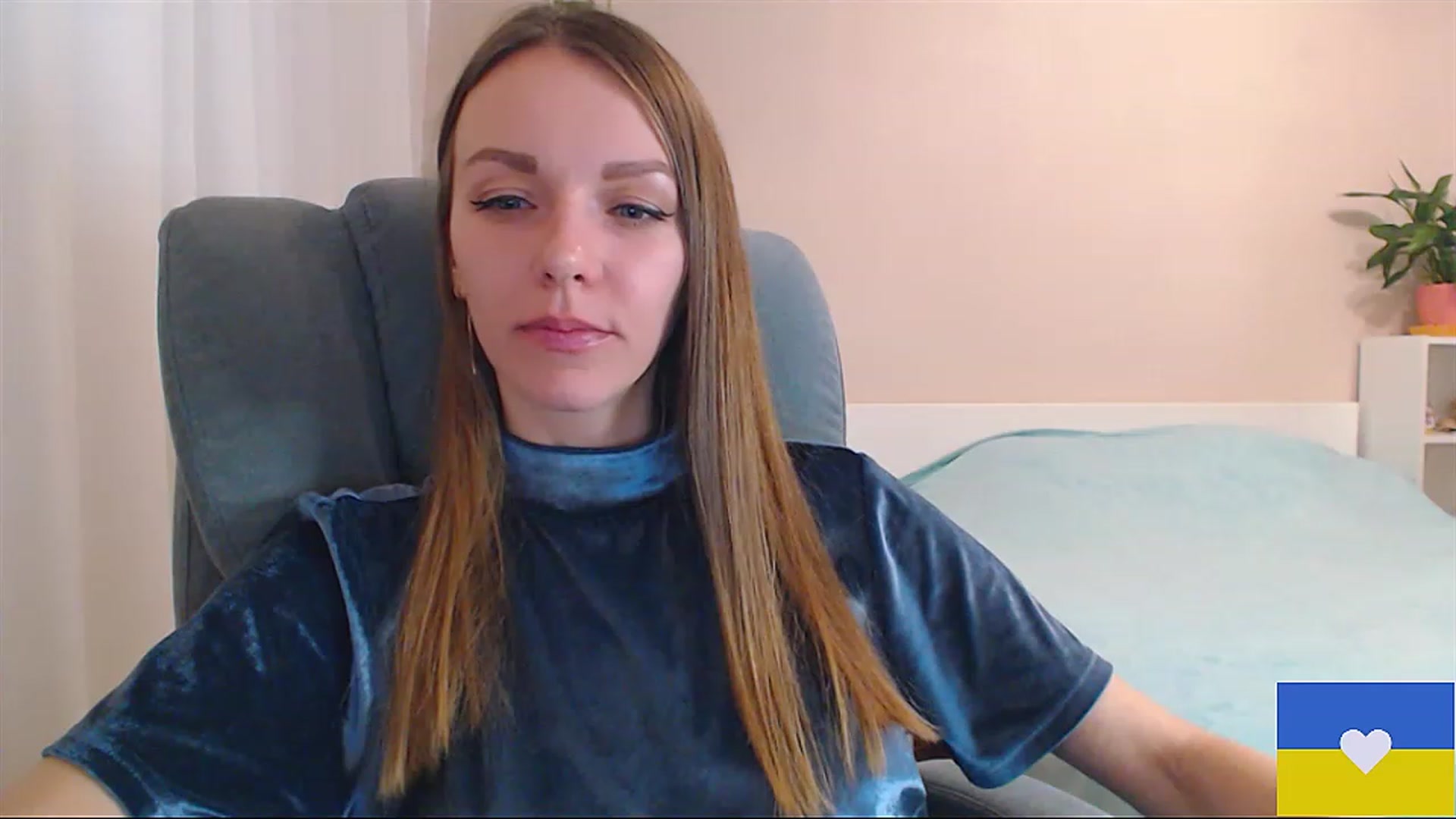 Gallery image thumbnail from Divine_Phenix's myfreecams stream on, 02/23/2023, 22:10 image 6 of 20