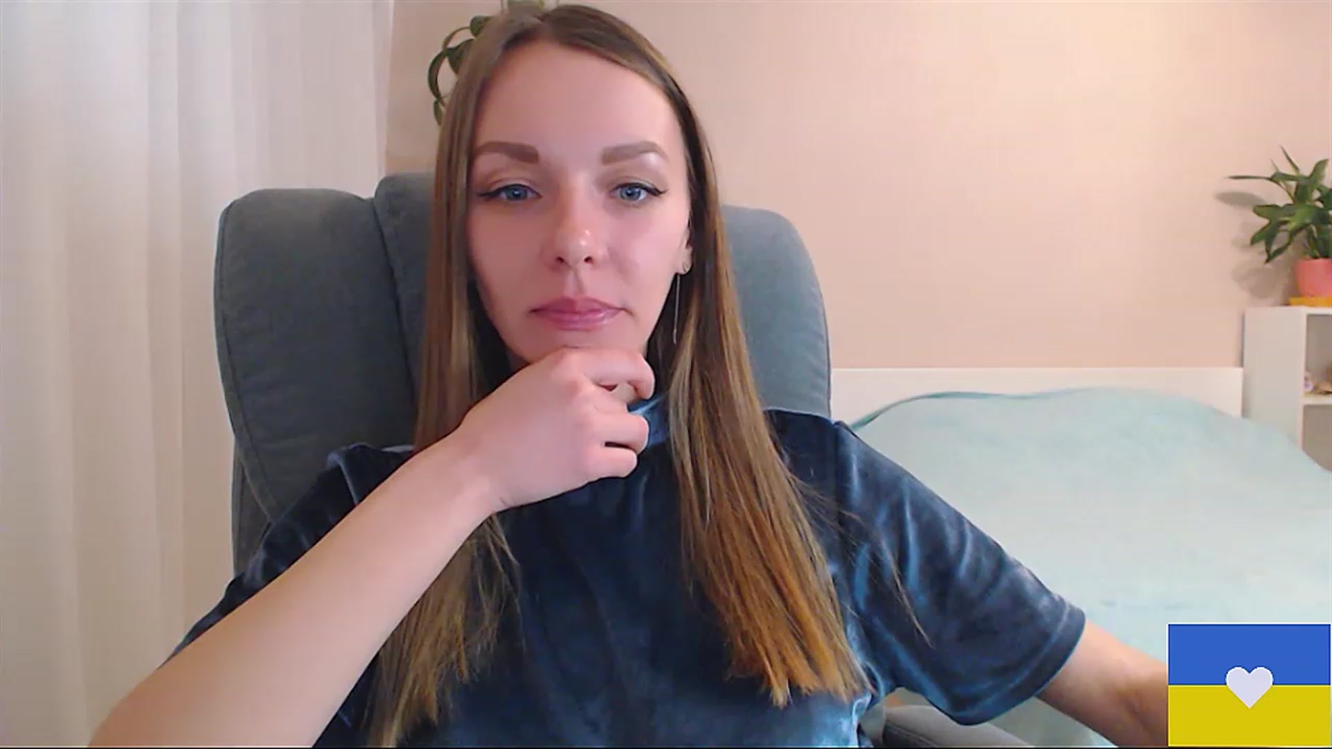 Gallery image thumbnail from Divine_Phenix's myfreecams stream on, 02/23/2023, 22:10 image 2 of 20