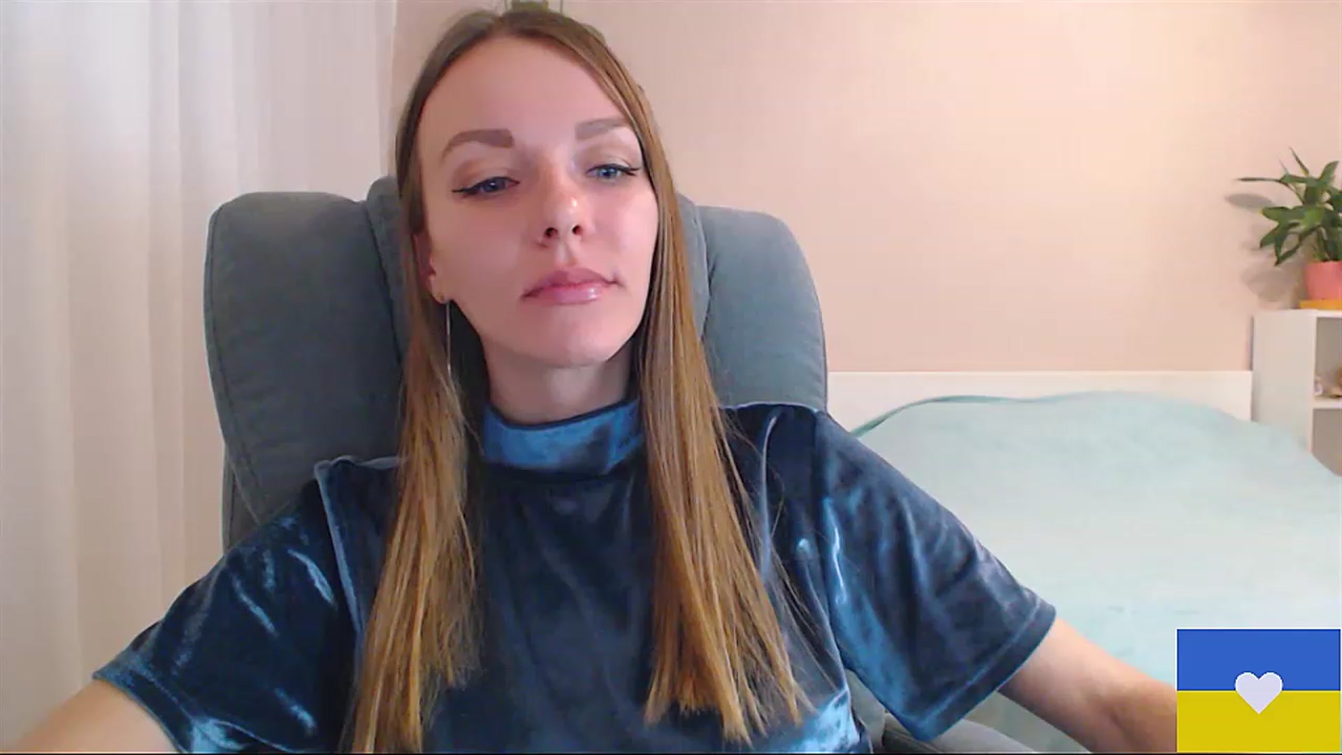 Gallery image thumbnail from Divine_Phenix's myfreecams stream on, 02/23/2023, 22:10 image 4 of 20