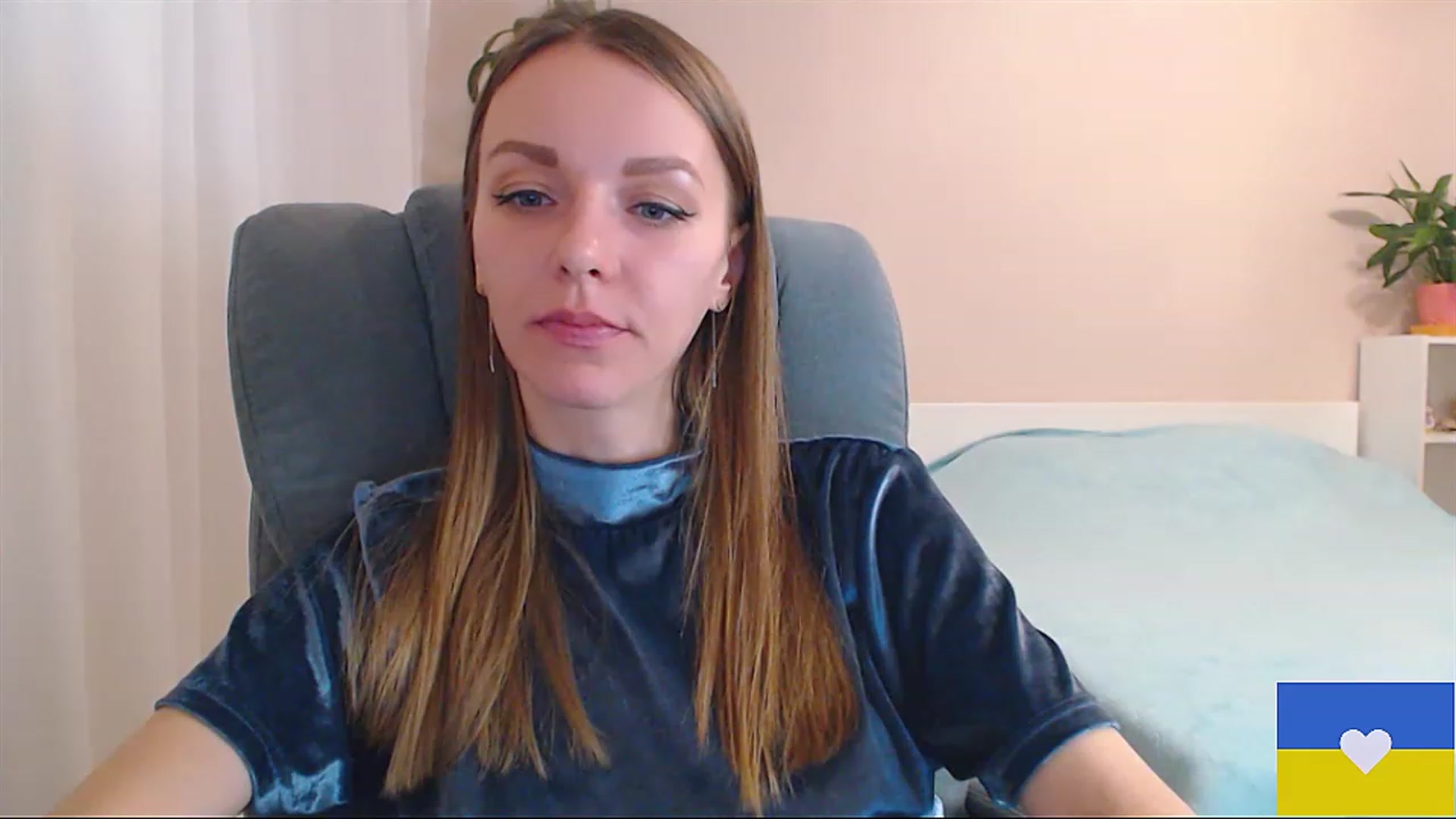 Gallery image thumbnail from Divine_Phenix's myfreecams stream on, 02/23/2023, 22:10 image 16 of 20