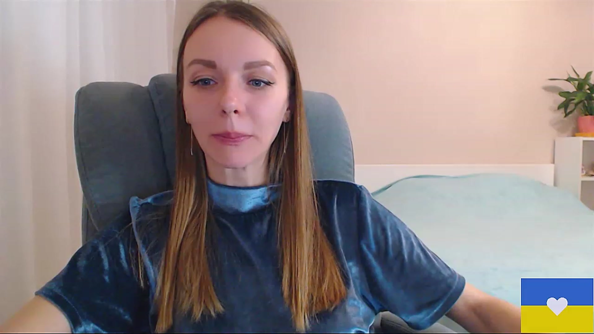 Gallery image thumbnail from Divine_Phenix's myfreecams stream on, 02/23/2023, 22:10 image 19 of 20