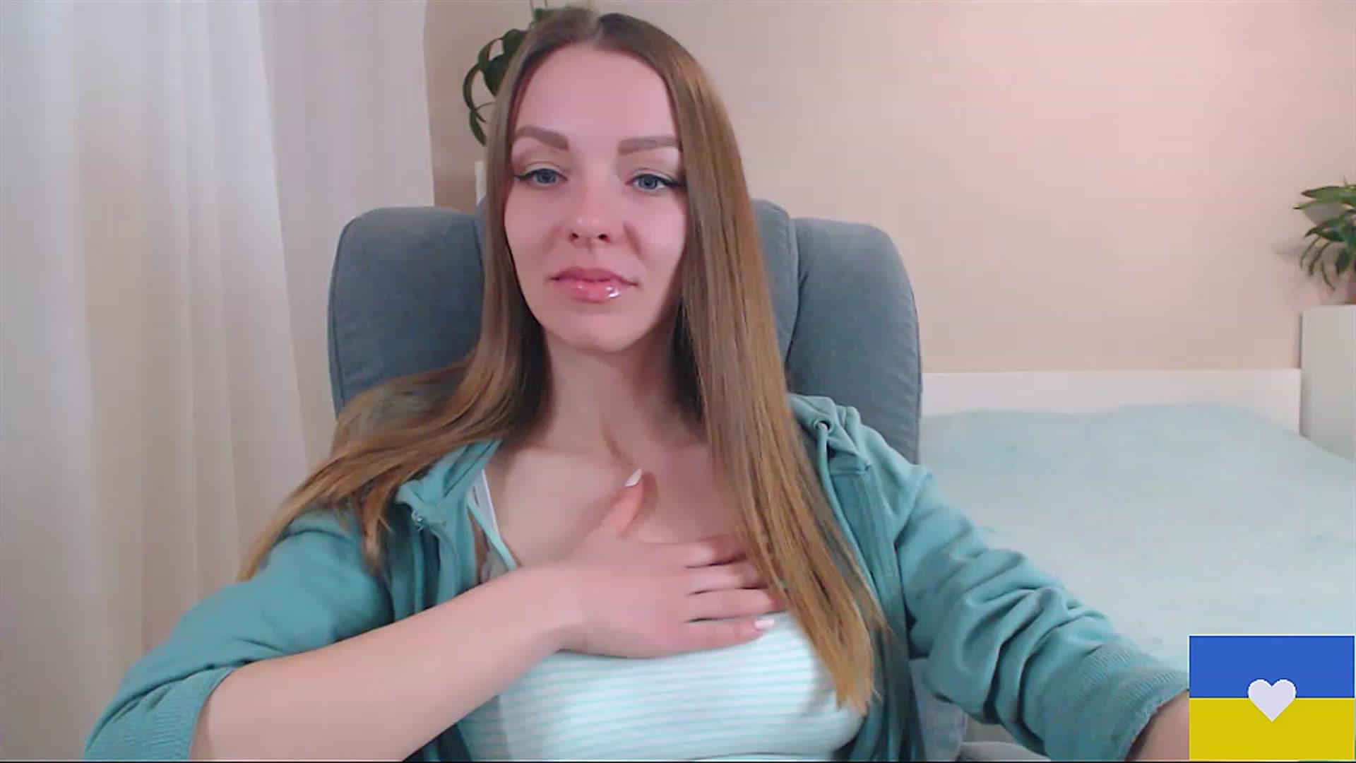 Gallery image thumbnail from Divine_Phenix's myfreecams stream on, 03/22/2023, 19:35 image 5 of 20