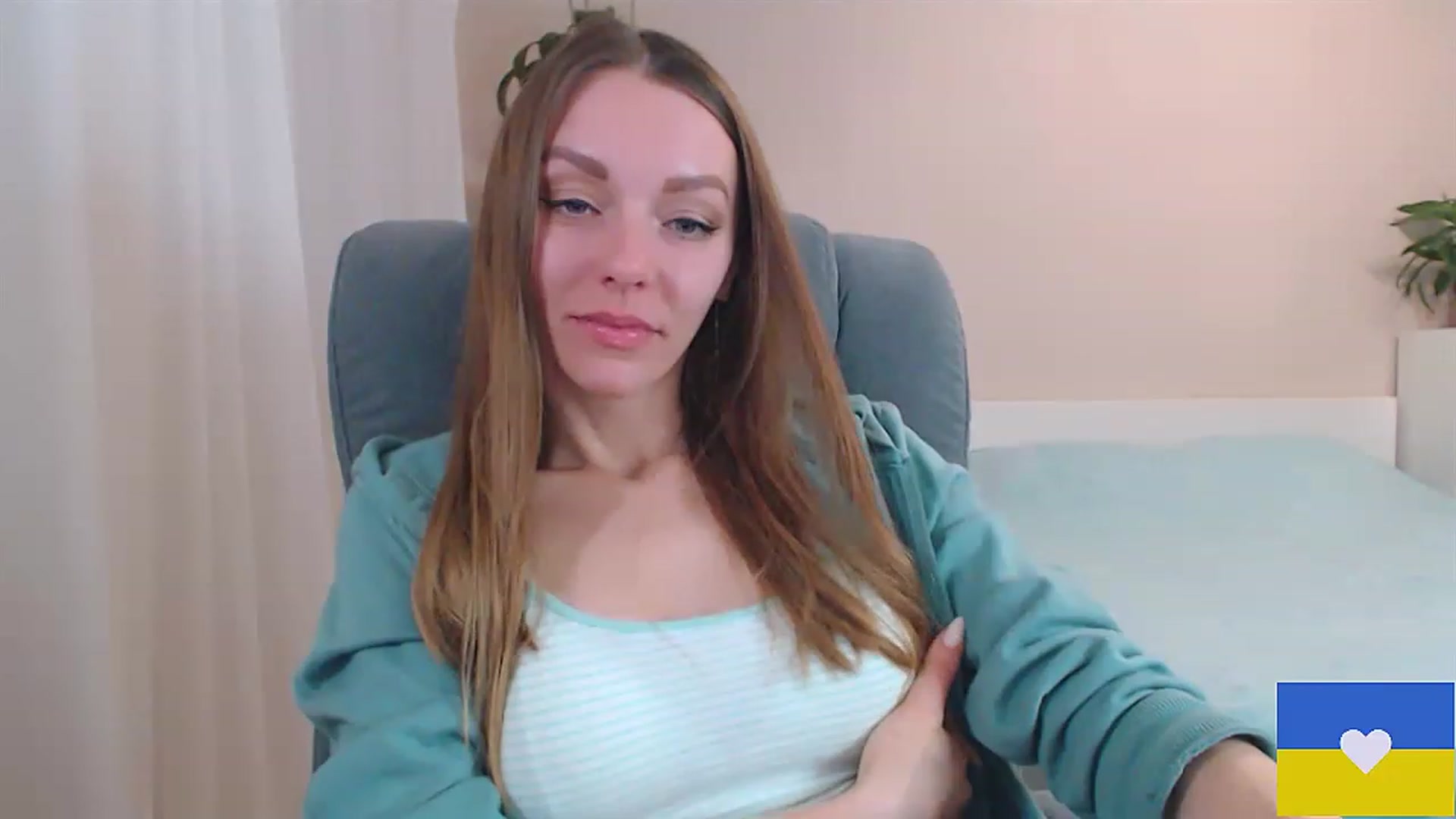 Gallery image thumbnail from Divine_Phenix's myfreecams stream on, 03/22/2023, 19:35 image 16 of 20