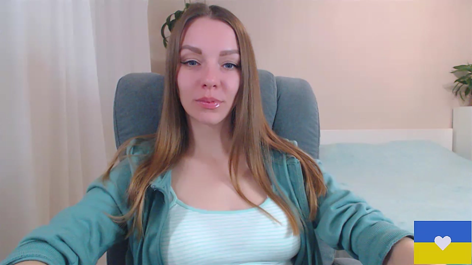 Gallery image thumbnail from Divine_Phenix's myfreecams stream on, 03/22/2023, 19:35 image 9 of 20