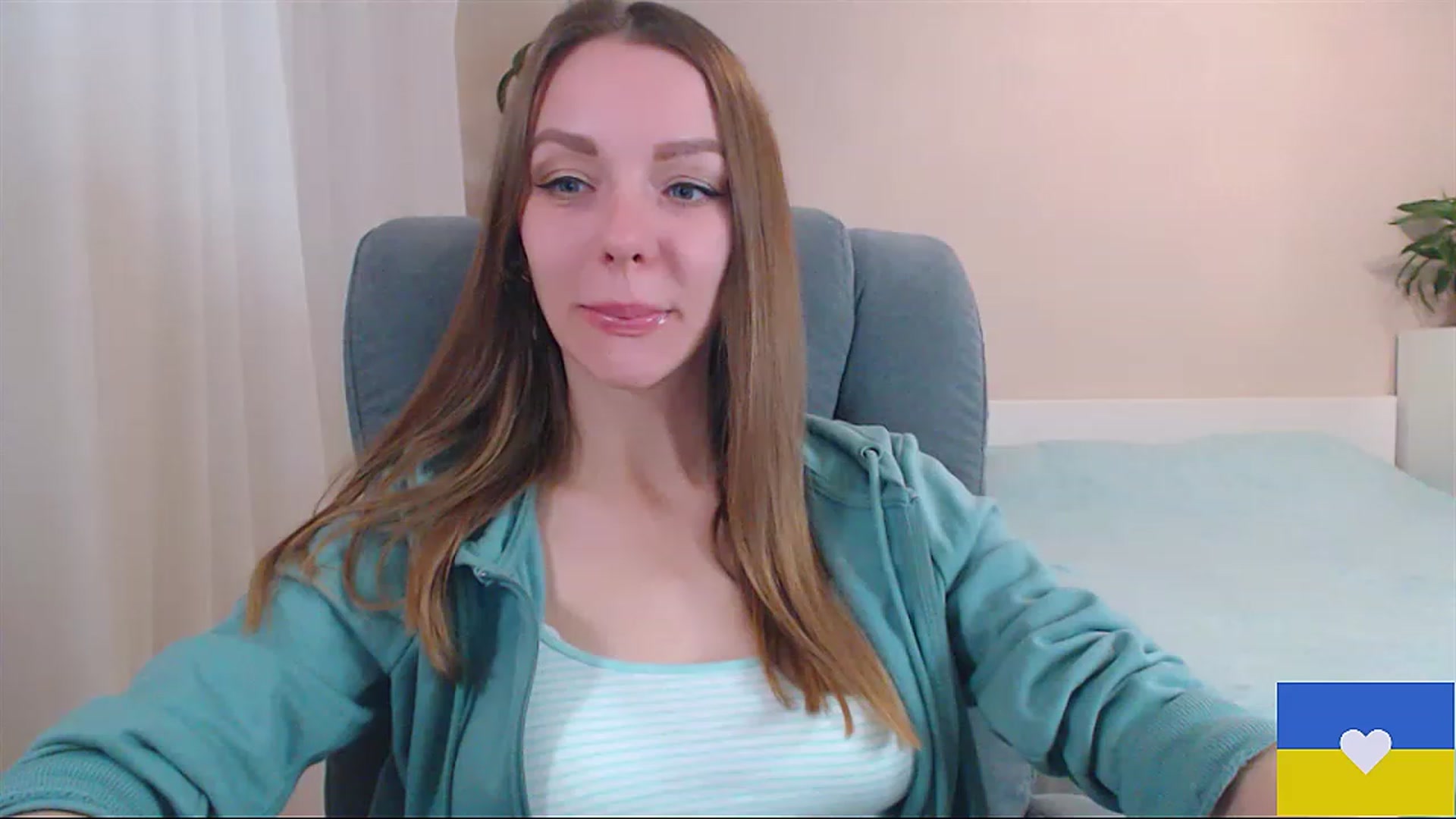 Gallery image thumbnail from Divine_Phenix's myfreecams stream on, 03/22/2023, 19:35 image 3 of 20