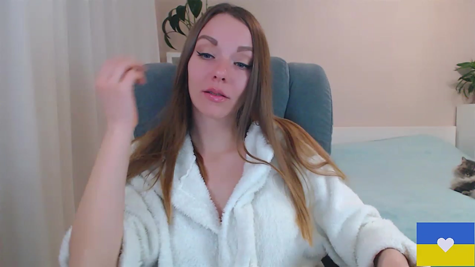 Gallery image thumbnail from Divine_Phenix's myfreecams stream on, 03/23/2023, 20:26 image 2 of 20