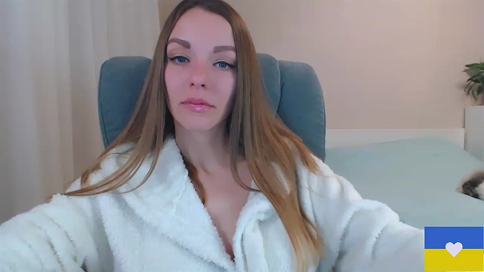 Gallery image thumbnail from Divine_Phenix's myfreecams stream on, 03/23/2023, 20:26 image 18 of 20