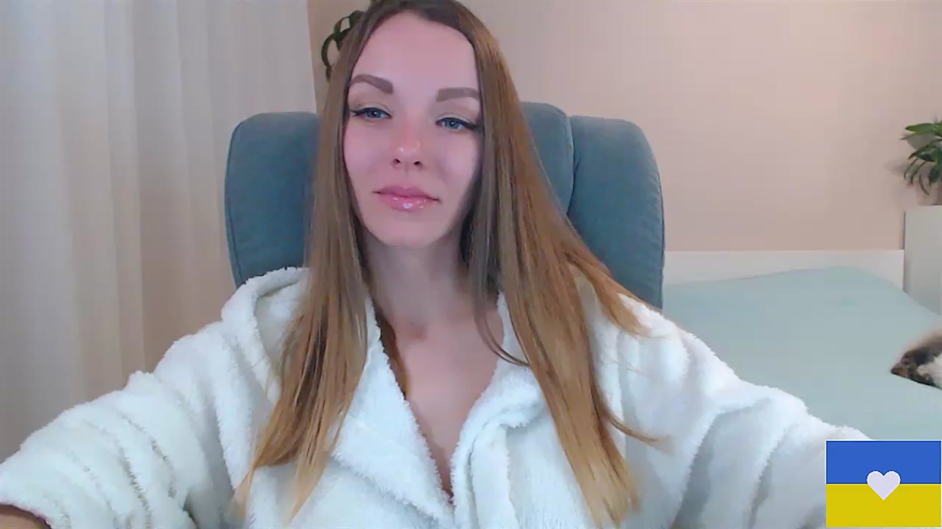 Gallery image thumbnail from Divine_Phenix's myfreecams stream on, 03/23/2023, 20:26 image 9 of 20