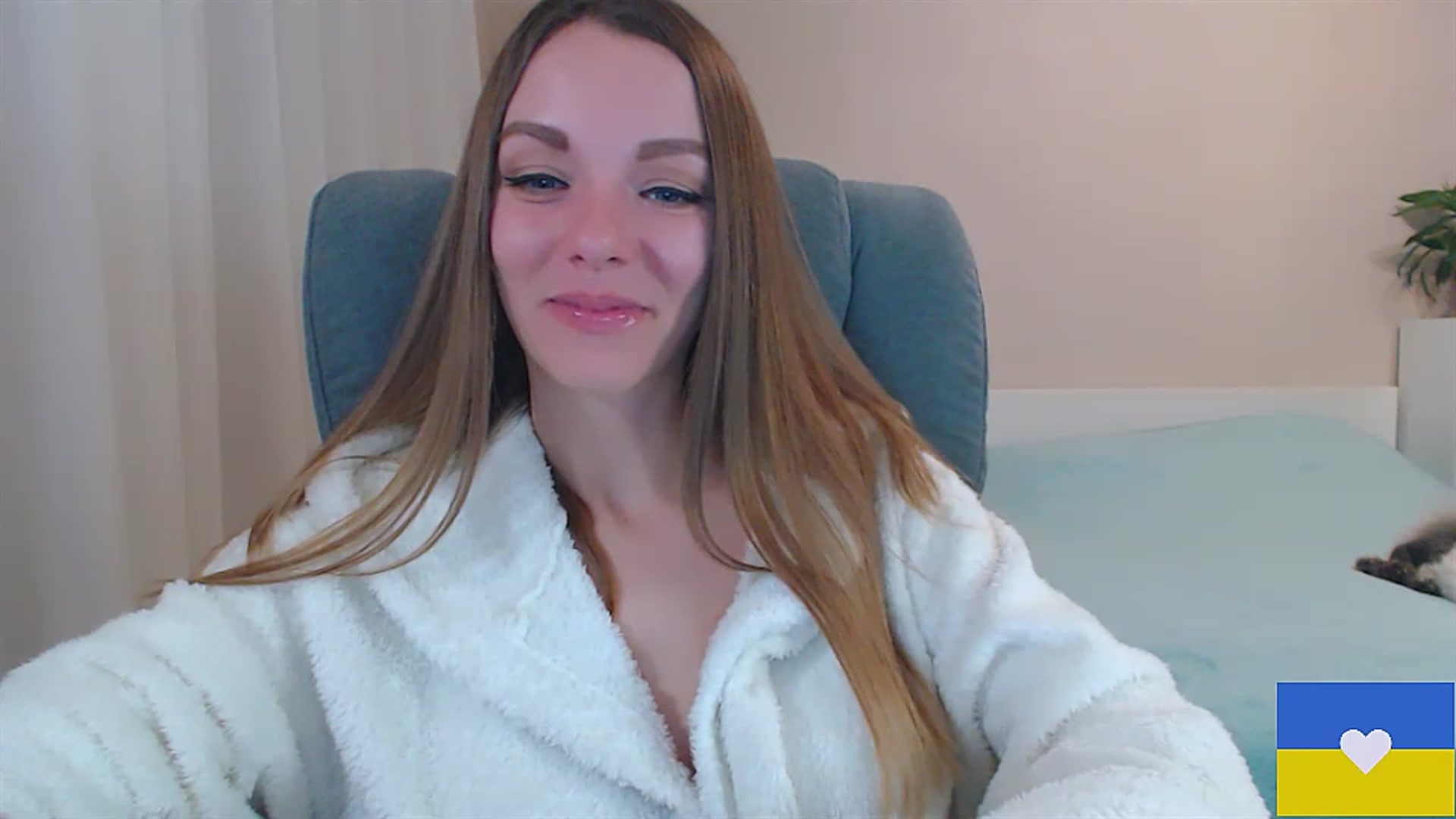 Gallery image thumbnail from Divine_Phenix's myfreecams stream on, 03/23/2023, 20:26 image 15 of 20