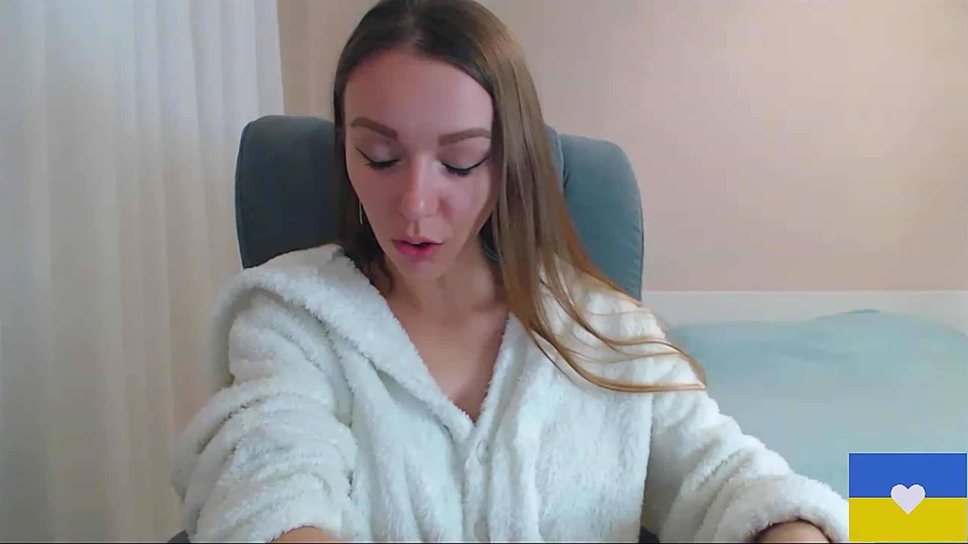 Gallery image thumbnail from Divine_Phenix's myfreecams stream on, 04/02/2023, 21:16 image 4 of 20
