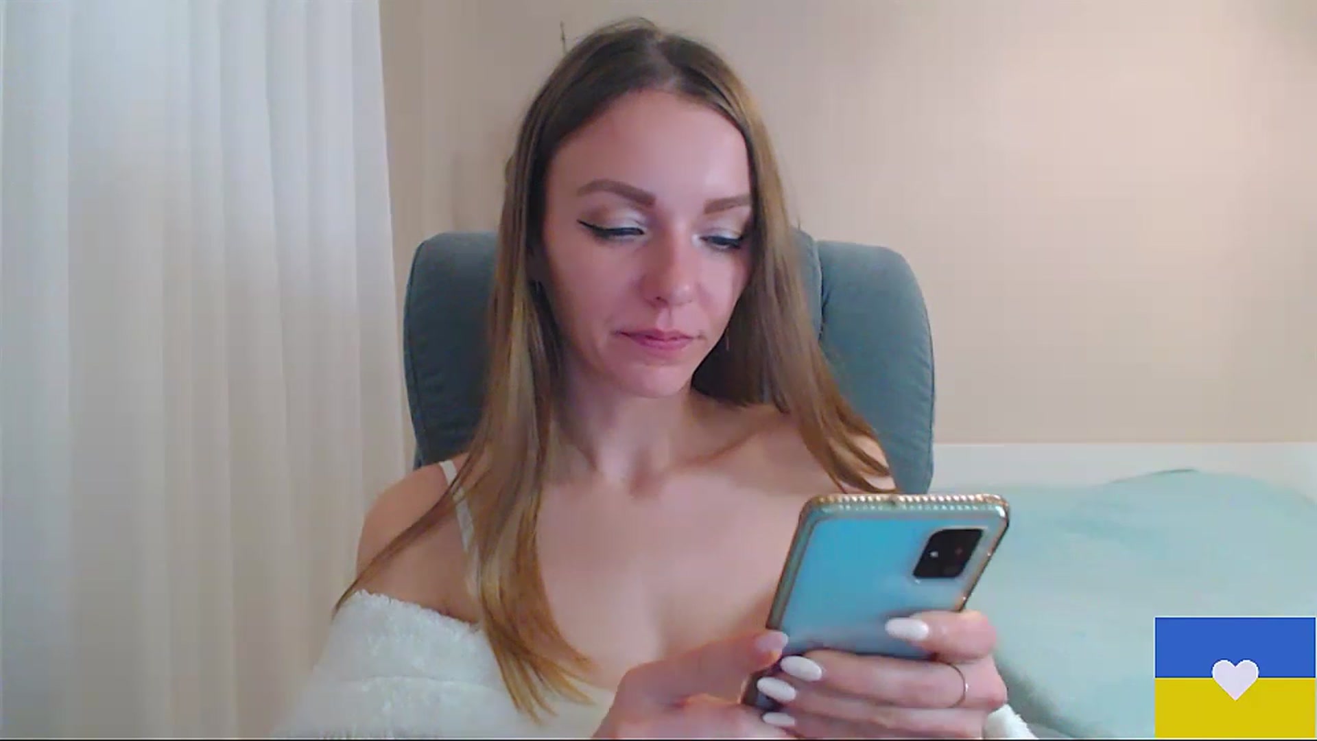 Gallery image thumbnail from Divine_Phenix's myfreecams stream on, 04/02/2023, 21:16 image 9 of 20