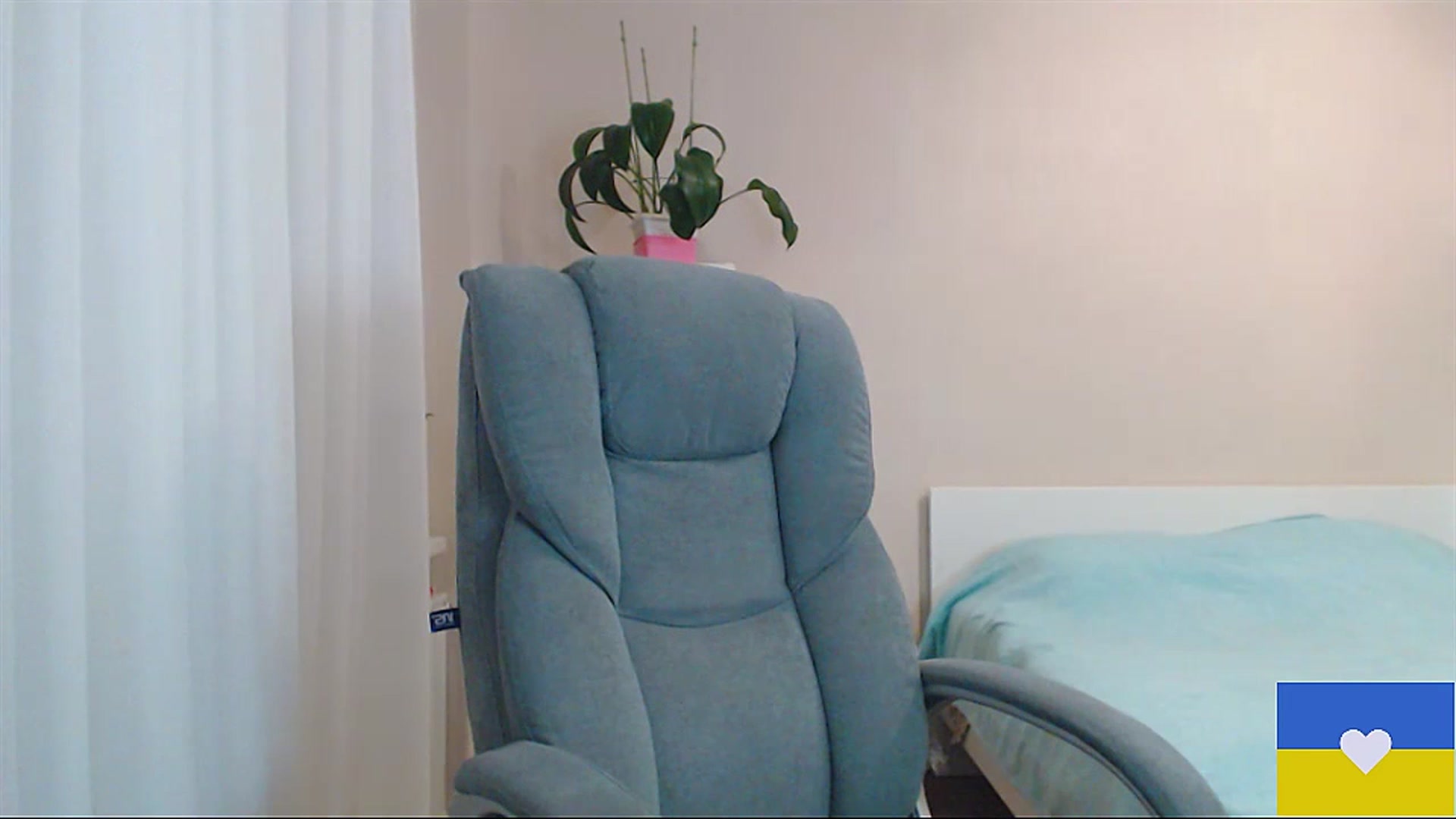 Gallery image thumbnail from Divine_Phenix's myfreecams stream on, 04/02/2023, 21:16 image 19 of 20