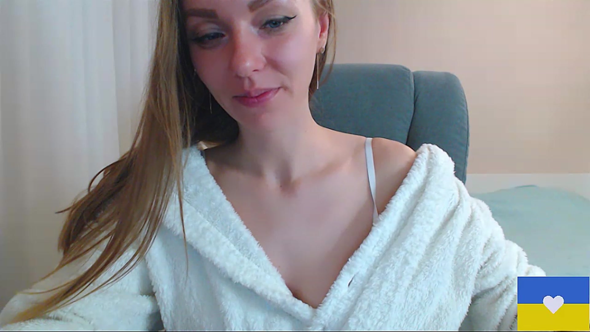 Gallery image thumbnail from Divine_Phenix's myfreecams stream on, 04/02/2023, 21:16 image 17 of 20