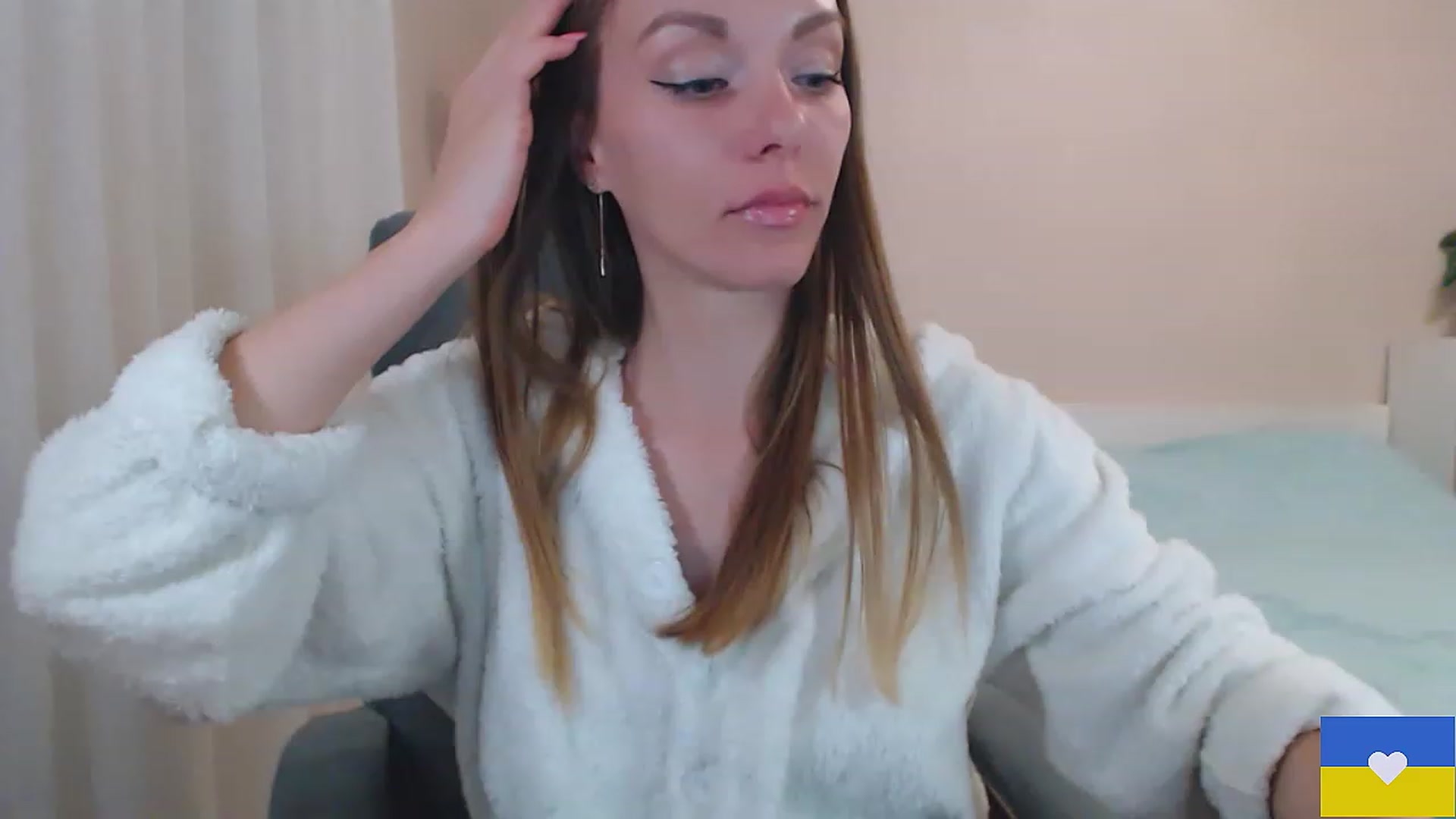 Gallery image thumbnail from Divine_Phenix's myfreecams stream on, 05/02/2023, 20:20 image 2 of 20