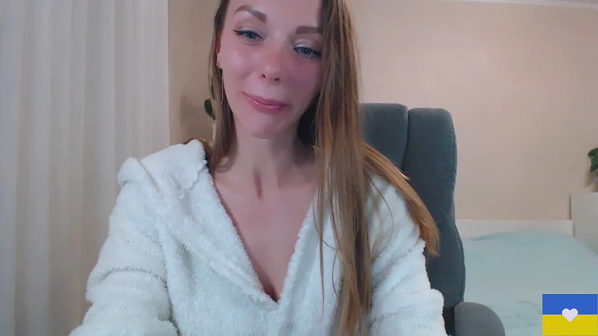 Gallery image thumbnail from Divine_Phenix's myfreecams stream on, 05/02/2023, 20:20 image 19 of 20