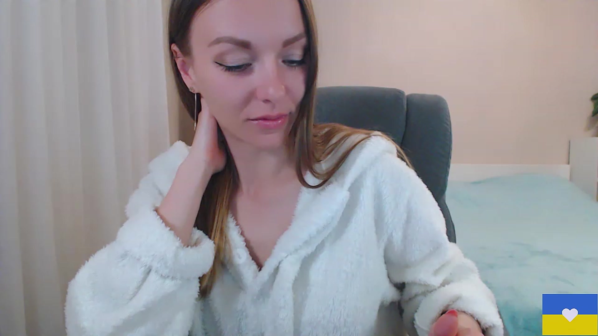Gallery image thumbnail from Divine_Phenix's myfreecams stream on, 05/02/2023, 20:20 image 5 of 20