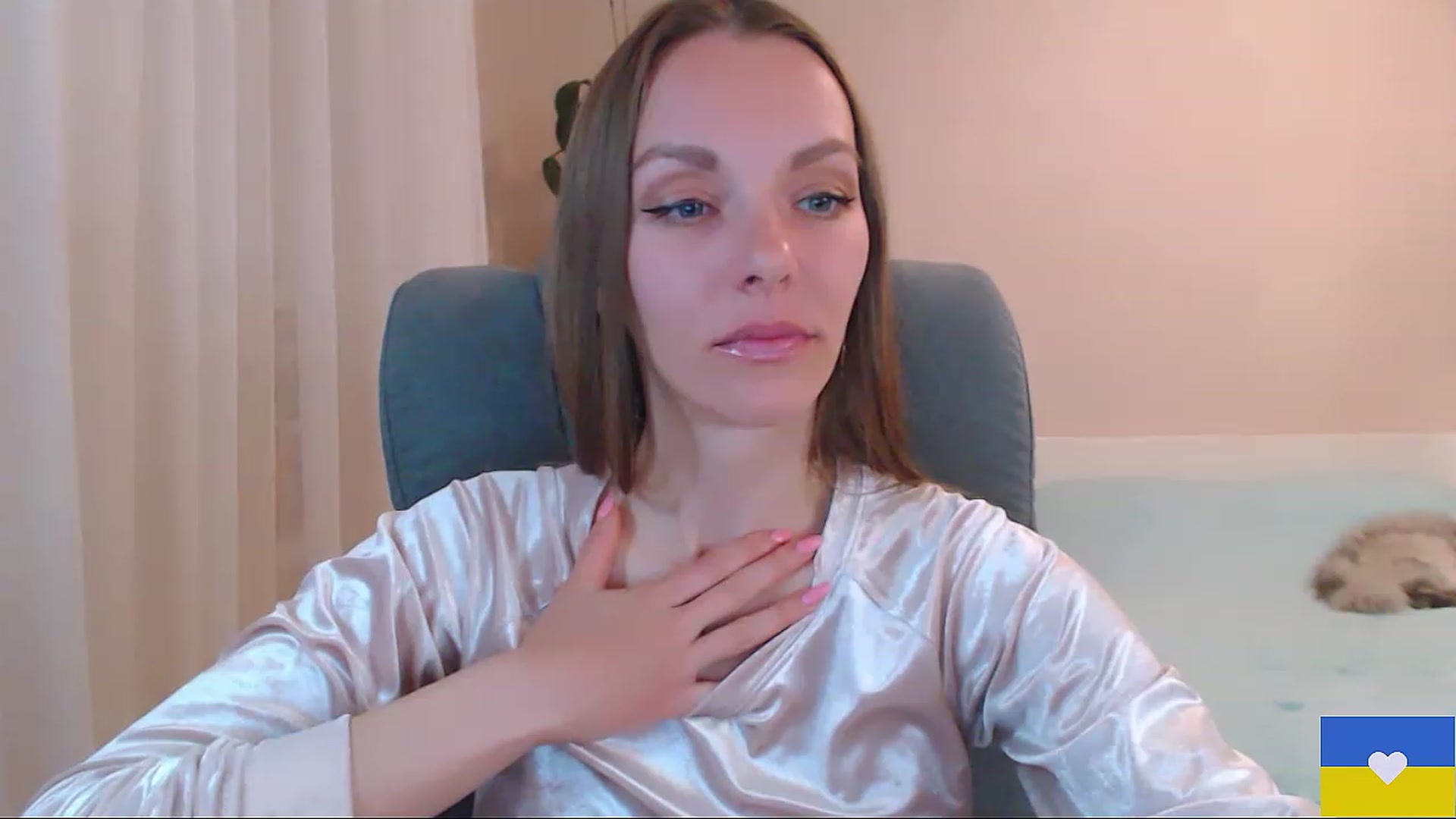 Gallery image thumbnail from Divine_Phenix's myfreecams stream on, 05/09/2023, 19:38 image 19 of 20