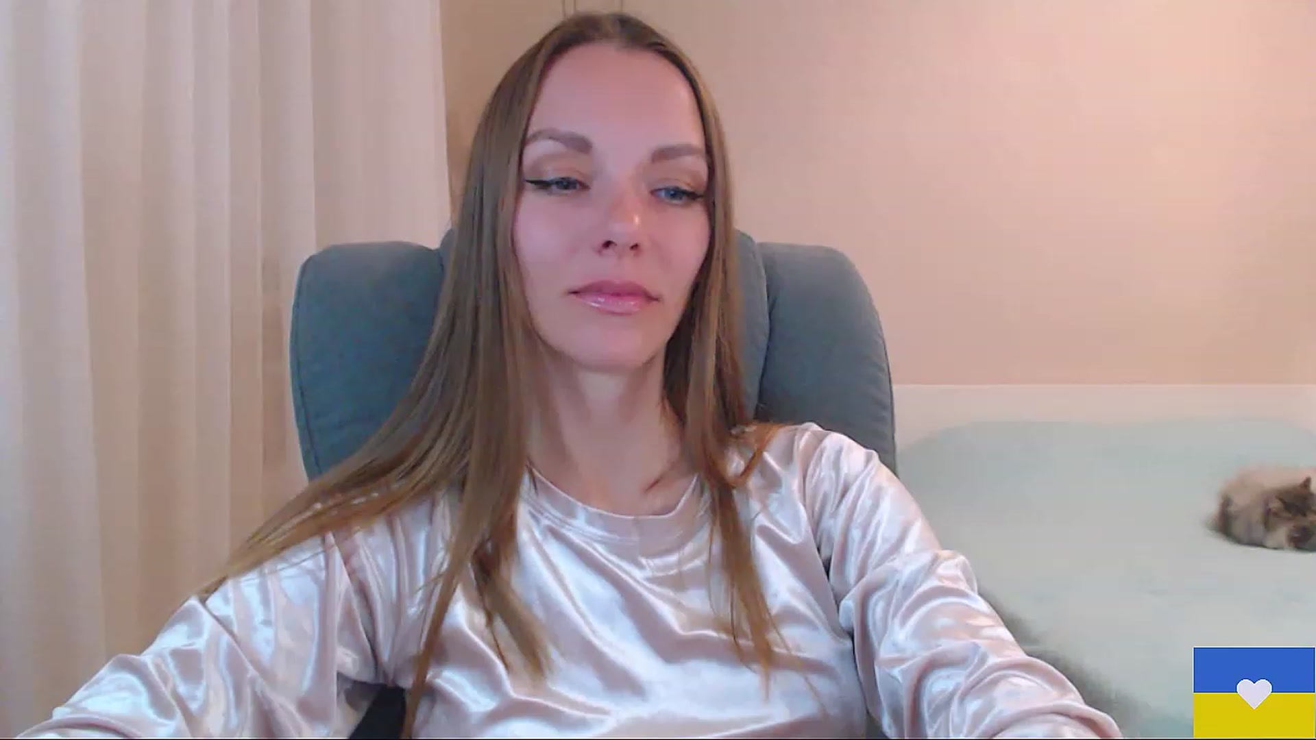 Gallery image thumbnail from Divine_Phenix's myfreecams stream on, 05/09/2023, 19:38 image 16 of 20