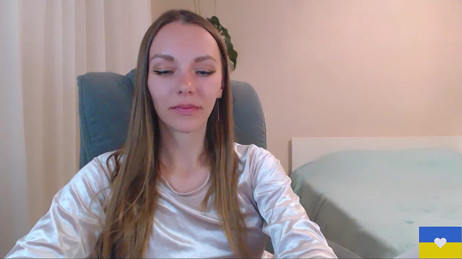 Gallery image thumbnail from Divine_Phenix's myfreecams stream on, 05/09/2023, 20:36 image 4 of 20