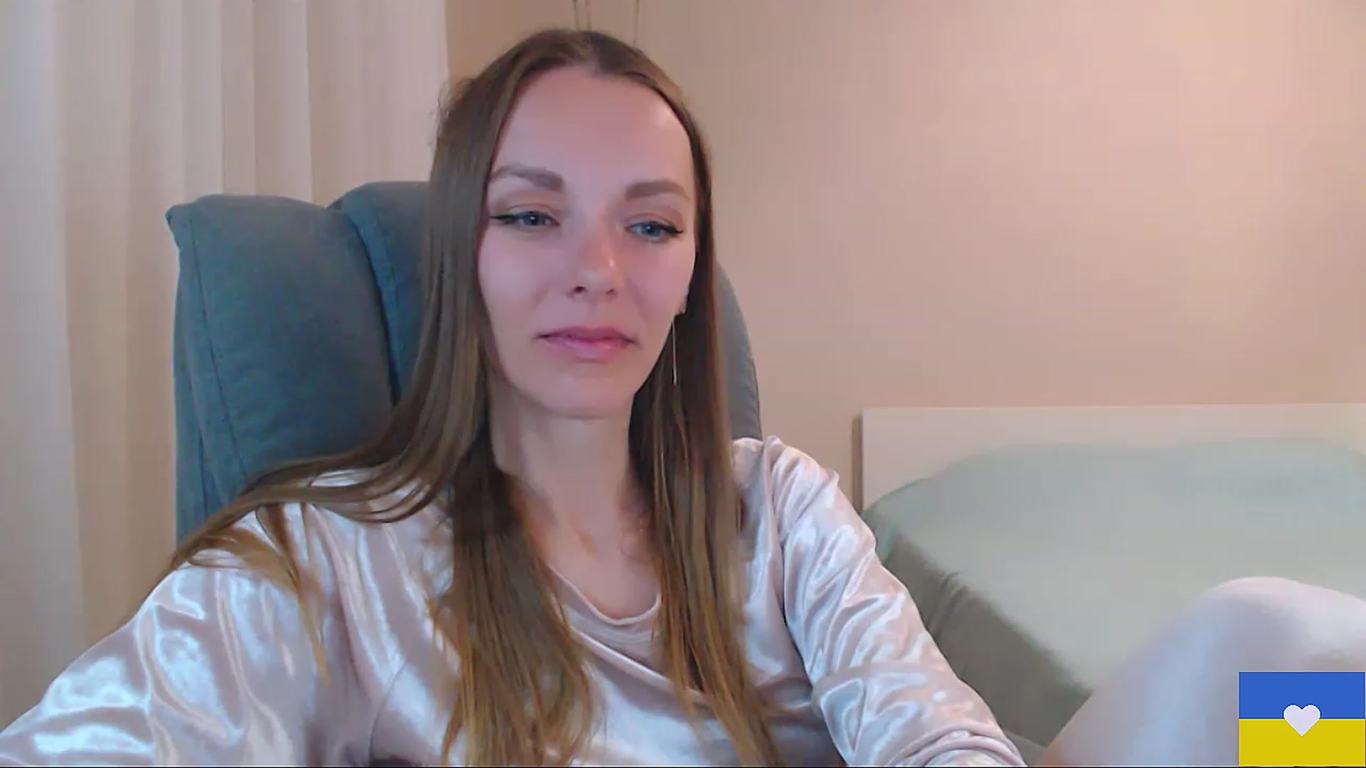 Gallery image thumbnail from Divine_Phenix's myfreecams stream on, 05/09/2023, 20:36 image 19 of 20